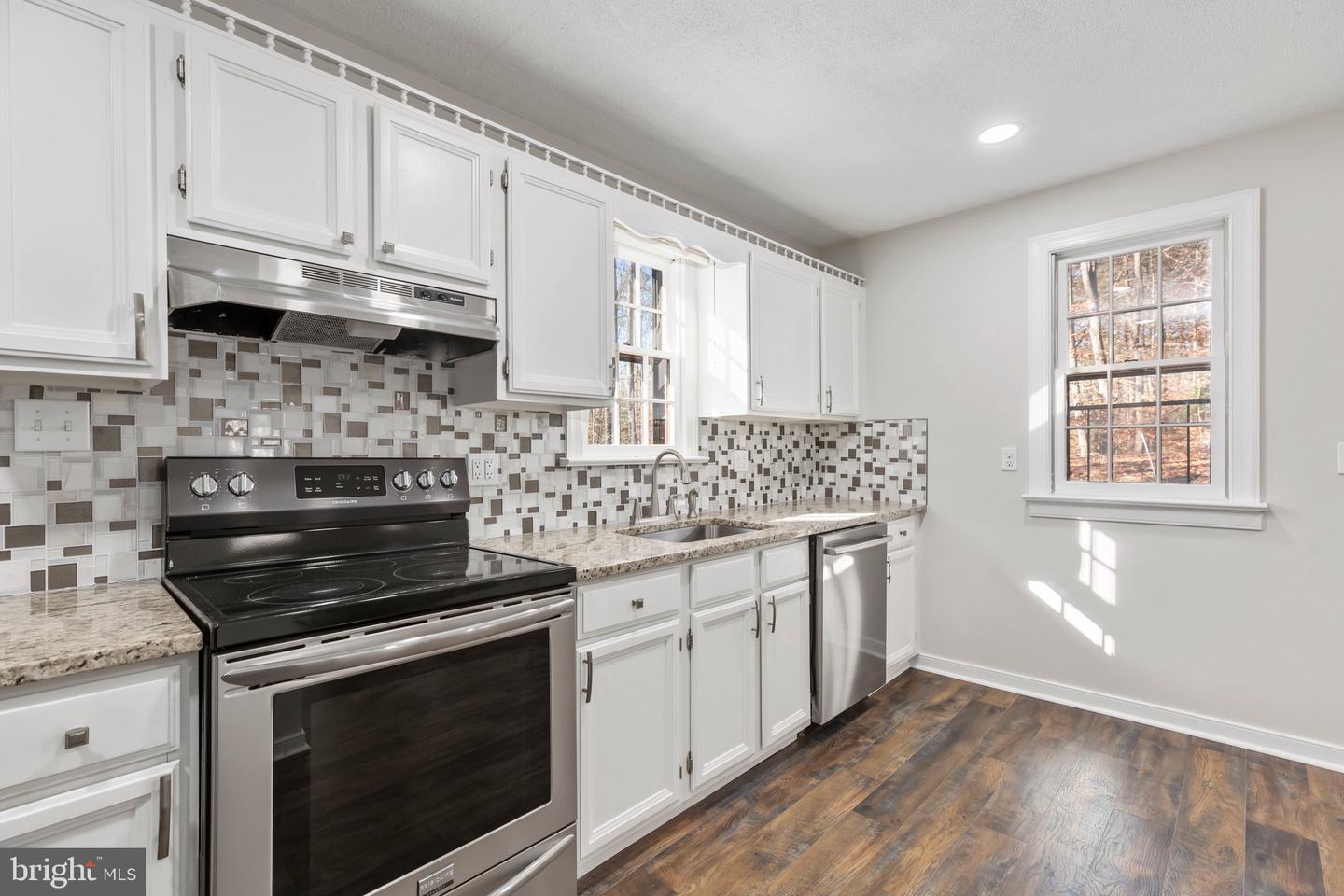 15332 DAWN BLVD, DOSWELL, Virginia 23047, 3 Bedrooms Bedrooms, ,2 BathroomsBathrooms,Residential,For sale,15332 DAWN BLVD,VACV2008982 MLS # VACV2008982