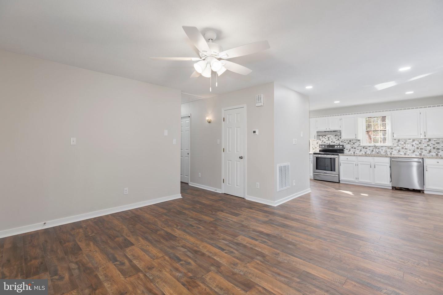 15332 DAWN BLVD, DOSWELL, Virginia 23047, 3 Bedrooms Bedrooms, ,2 BathroomsBathrooms,Residential,For sale,15332 DAWN BLVD,VACV2008982 MLS # VACV2008982