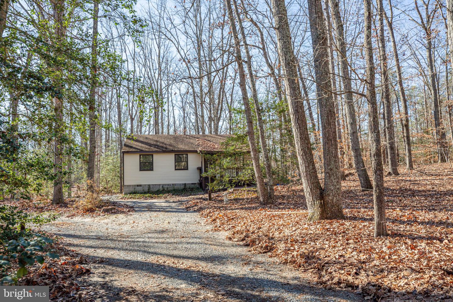 15332 DAWN BLVD, DOSWELL, Virginia 23047, 3 Bedrooms Bedrooms, ,2 BathroomsBathrooms,Residential,For sale,15332 DAWN BLVD,VACV2008982 MLS # VACV2008982