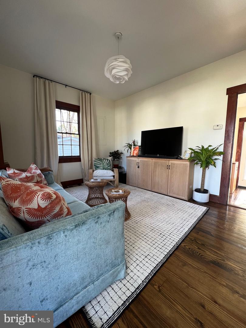 122 SULGRAVE ST, COLONIAL BEACH, Virginia 22443, 1 Bedroom Bedrooms, ,1 BathroomBathrooms,Residential,For sale,122 SULGRAVE ST,VAWE2009986 MLS # VAWE2009986