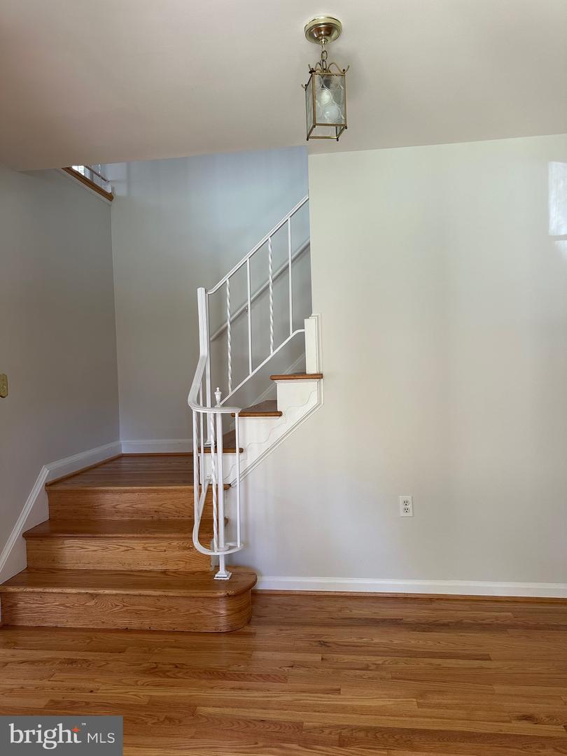 7306 IDYLBROOK CT, FALLS CHURCH, Virginia 22043, 4 Bedrooms Bedrooms, ,2 BathroomsBathrooms,Residential,For sale,7306 IDYLBROOK CT,VAFX2275480 MLS # VAFX2275480 7306 IDYLBROOK CT, FALLS CHURCH, Virginia 22043, 4 Bedrooms Bedrooms, ,2 BathroomsBathrooms,Residential,For sale,7306 IDYLBROOK CT,VAFX2275480 MLS # VAFX2275480