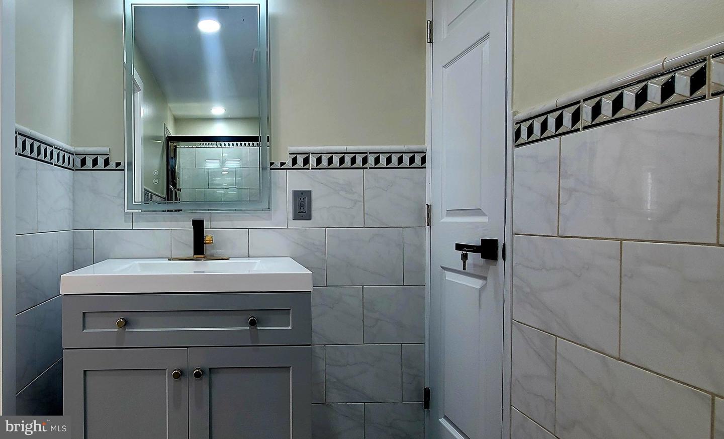 6828 RIDGEWAY DR, SPRINGFIELD, Virginia 22150, 5 Bedrooms Bedrooms, ,3 BathroomsBathrooms,Residential,For sale,6828 RIDGEWAY DR,VAFX2276386 MLS # VAFX2276386 6828 RIDGEWAY DR, SPRINGFIELD, Virginia 22150, 5 Bedrooms Bedrooms, ,3 BathroomsBathrooms,Residential,For sale,6828 RIDGEWAY DR,VAFX2276386 MLS # VAFX2276386