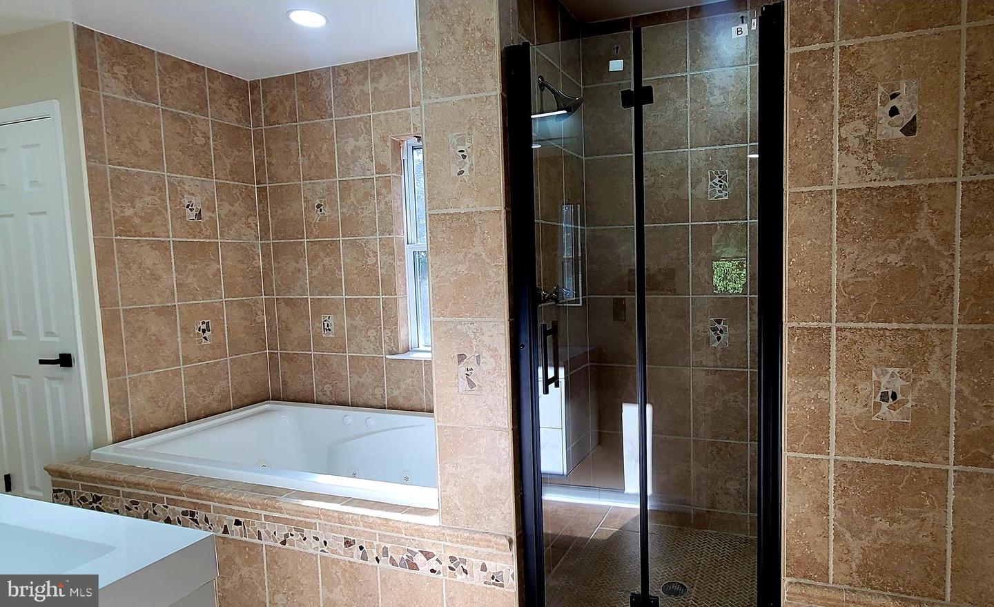 6828 RIDGEWAY DR, SPRINGFIELD, Virginia 22150, 5 Bedrooms Bedrooms, ,3 BathroomsBathrooms,Residential,For sale,6828 RIDGEWAY DR,VAFX2276386 MLS # VAFX2276386 6828 RIDGEWAY DR, SPRINGFIELD, Virginia 22150, 5 Bedrooms Bedrooms, ,3 BathroomsBathrooms,Residential,For sale,6828 RIDGEWAY DR,VAFX2276386 MLS # VAFX2276386