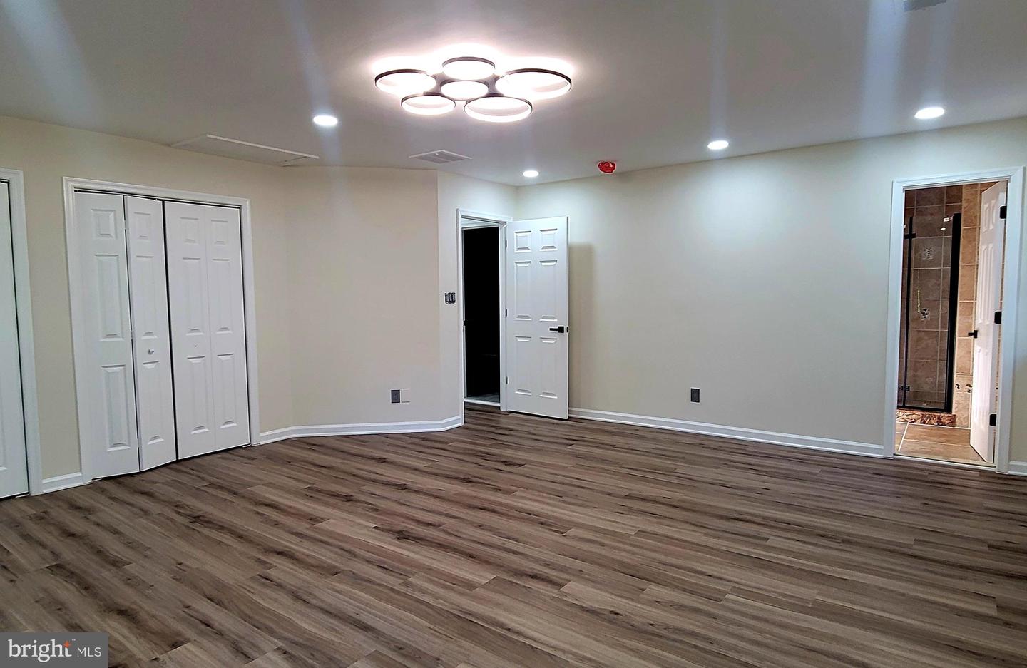 6828 RIDGEWAY DR, SPRINGFIELD, Virginia 22150, 5 Bedrooms Bedrooms, ,3 BathroomsBathrooms,Residential,For sale,6828 RIDGEWAY DR,VAFX2276386 MLS # VAFX2276386 6828 RIDGEWAY DR, SPRINGFIELD, Virginia 22150, 5 Bedrooms Bedrooms, ,3 BathroomsBathrooms,Residential,For sale,6828 RIDGEWAY DR,VAFX2276386 MLS # VAFX2276386