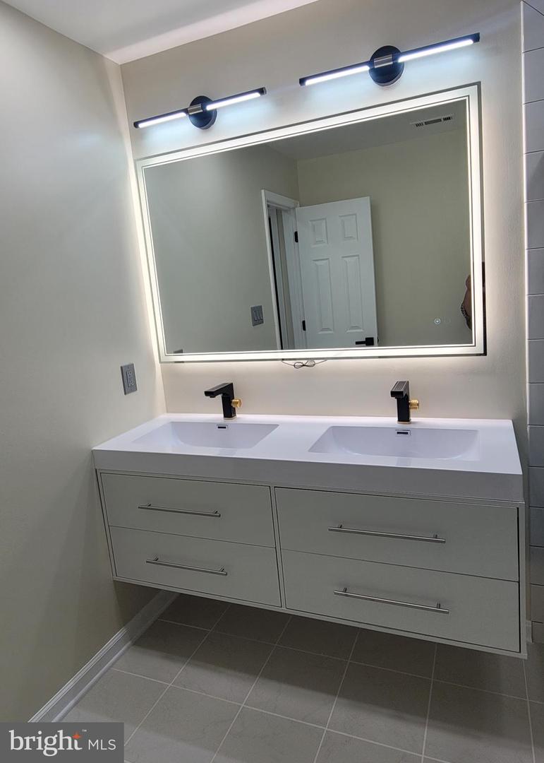 6828 RIDGEWAY DR, SPRINGFIELD, Virginia 22150, 5 Bedrooms Bedrooms, ,3 BathroomsBathrooms,Residential,For sale,6828 RIDGEWAY DR,VAFX2276386 MLS # VAFX2276386 6828 RIDGEWAY DR, SPRINGFIELD, Virginia 22150, 5 Bedrooms Bedrooms, ,3 BathroomsBathrooms,Residential,For sale,6828 RIDGEWAY DR,VAFX2276386 MLS # VAFX2276386