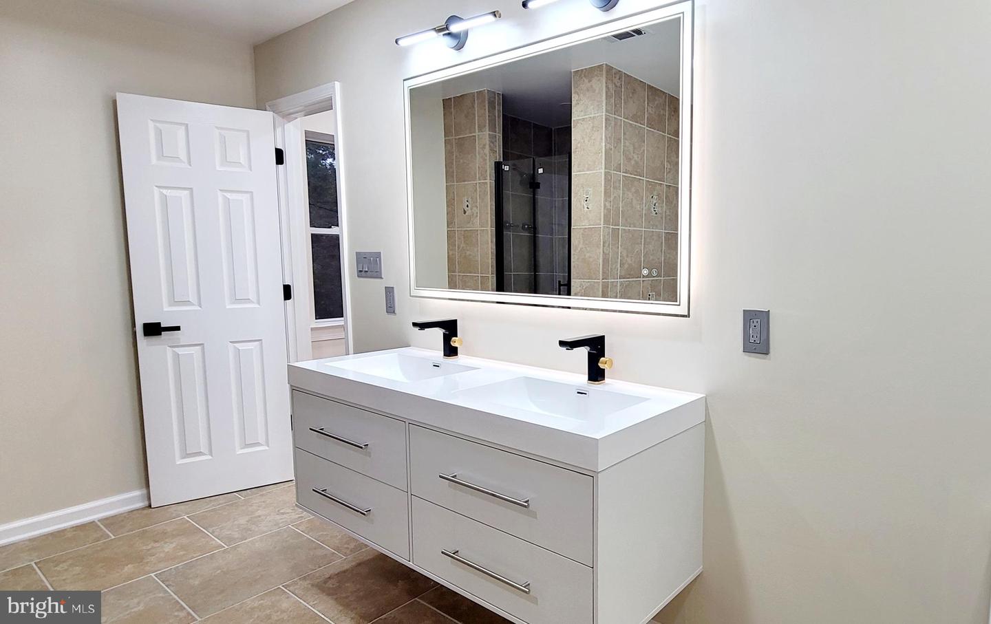 6828 RIDGEWAY DR, SPRINGFIELD, Virginia 22150, 5 Bedrooms Bedrooms, ,3 BathroomsBathrooms,Residential,For sale,6828 RIDGEWAY DR,VAFX2276386 MLS # VAFX2276386 6828 RIDGEWAY DR, SPRINGFIELD, Virginia 22150, 5 Bedrooms Bedrooms, ,3 BathroomsBathrooms,Residential,For sale,6828 RIDGEWAY DR,VAFX2276386 MLS # VAFX2276386