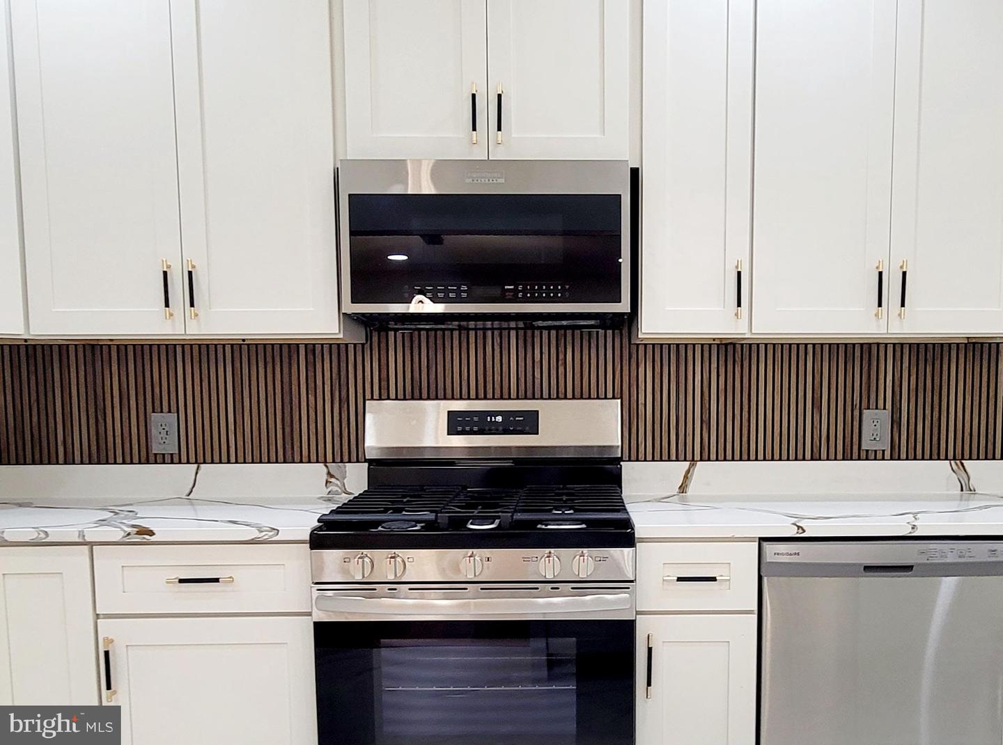 6828 RIDGEWAY DR, SPRINGFIELD, Virginia 22150, 5 Bedrooms Bedrooms, ,3 BathroomsBathrooms,Residential,For sale,6828 RIDGEWAY DR,VAFX2276386 MLS # VAFX2276386 6828 RIDGEWAY DR, SPRINGFIELD, Virginia 22150, 5 Bedrooms Bedrooms, ,3 BathroomsBathrooms,Residential,For sale,6828 RIDGEWAY DR,VAFX2276386 MLS # VAFX2276386