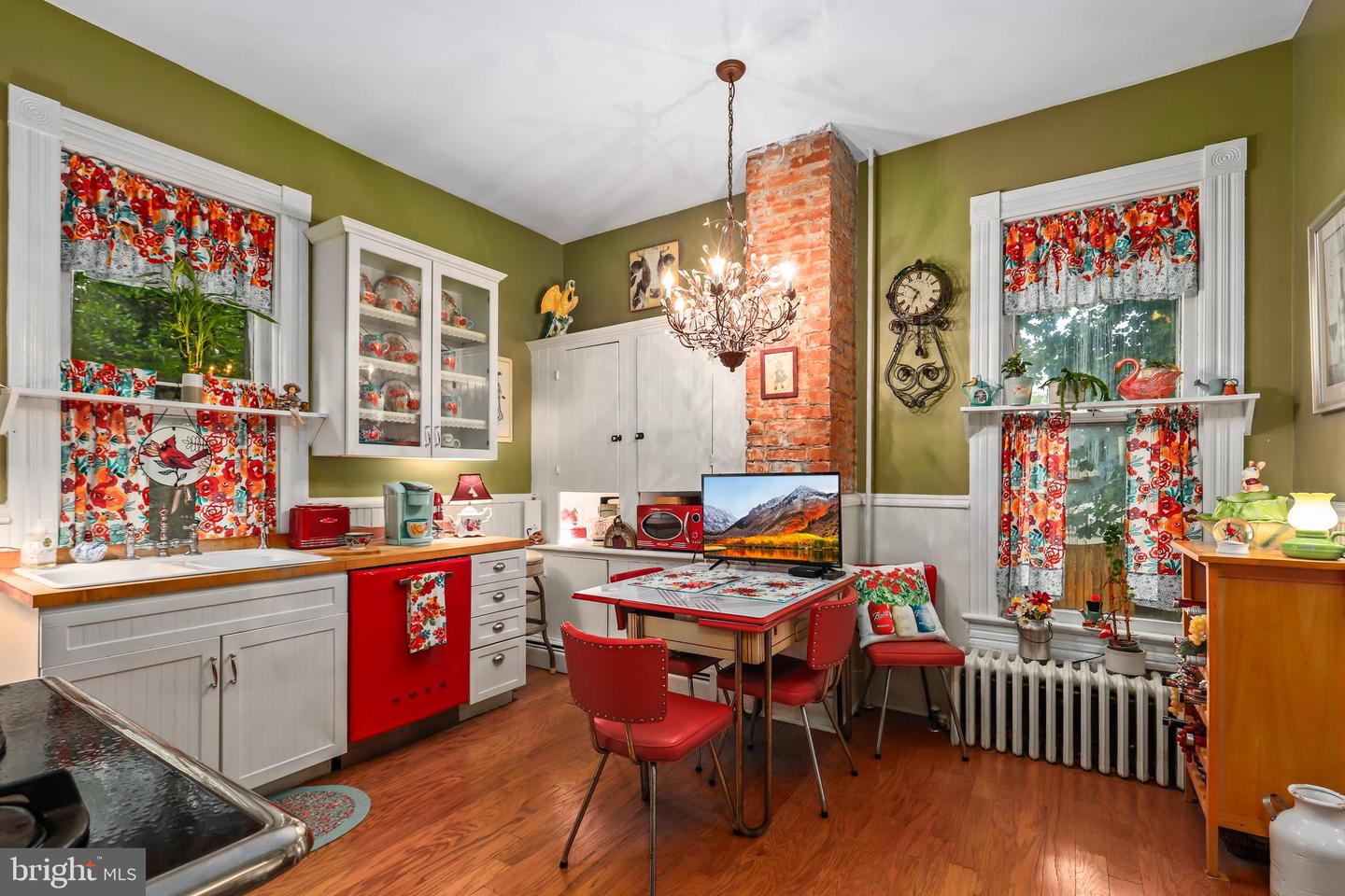 9309 WEST ST, MANASSAS, Virginia 20110, 3 Bedrooms Bedrooms, ,2 BathroomsBathrooms,Residential,For sale,9309 WEST ST,VAMN2009588 MLS # VAMN2009588 9309 WEST ST, MANASSAS, Virginia 20110, 3 Bedrooms Bedrooms, ,2 BathroomsBathrooms,Residential,For sale,9309 WEST ST,VAMN2009588 MLS # VAMN2009588