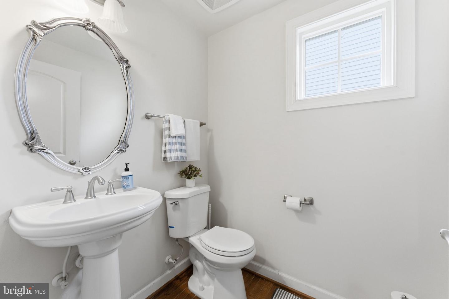 41992 HOLDER HILL CT, ALDIE, Virginia 20105, 5 Bedrooms Bedrooms, 21 Rooms Rooms,4 BathroomsBathrooms,Residential,For sale,41992 HOLDER HILL CT,VALO2109798 MLS # VALO2109798 41992 HOLDER HILL CT, ALDIE, Virginia 20105, 5 Bedrooms Bedrooms, 21 Rooms Rooms,4 BathroomsBathrooms,Residential,For sale,41992 HOLDER HILL CT,VALO2109798 MLS # VALO2109798