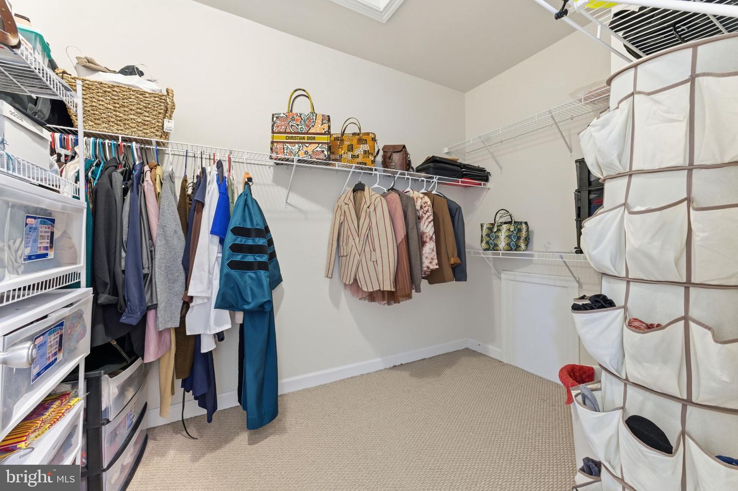 41992 HOLDER HILL CT, ALDIE, Virginia 20105, 5 Bedrooms Bedrooms, 21 Rooms Rooms,4 BathroomsBathrooms,Residential,For sale,41992 HOLDER HILL CT,VALO2109798 MLS # VALO2109798 41992 HOLDER HILL CT, ALDIE, Virginia 20105, 5 Bedrooms Bedrooms, 21 Rooms Rooms,4 BathroomsBathrooms,Residential,For sale,41992 HOLDER HILL CT,VALO2109798 MLS # VALO2109798