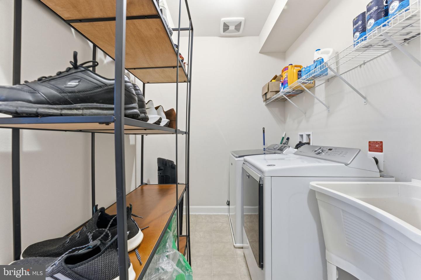 41992 HOLDER HILL CT, ALDIE, Virginia 20105, 5 Bedrooms Bedrooms, 21 Rooms Rooms,4 BathroomsBathrooms,Residential,For sale,41992 HOLDER HILL CT,VALO2109798 MLS # VALO2109798 41992 HOLDER HILL CT, ALDIE, Virginia 20105, 5 Bedrooms Bedrooms, 21 Rooms Rooms,4 BathroomsBathrooms,Residential,For sale,41992 HOLDER HILL CT,VALO2109798 MLS # VALO2109798