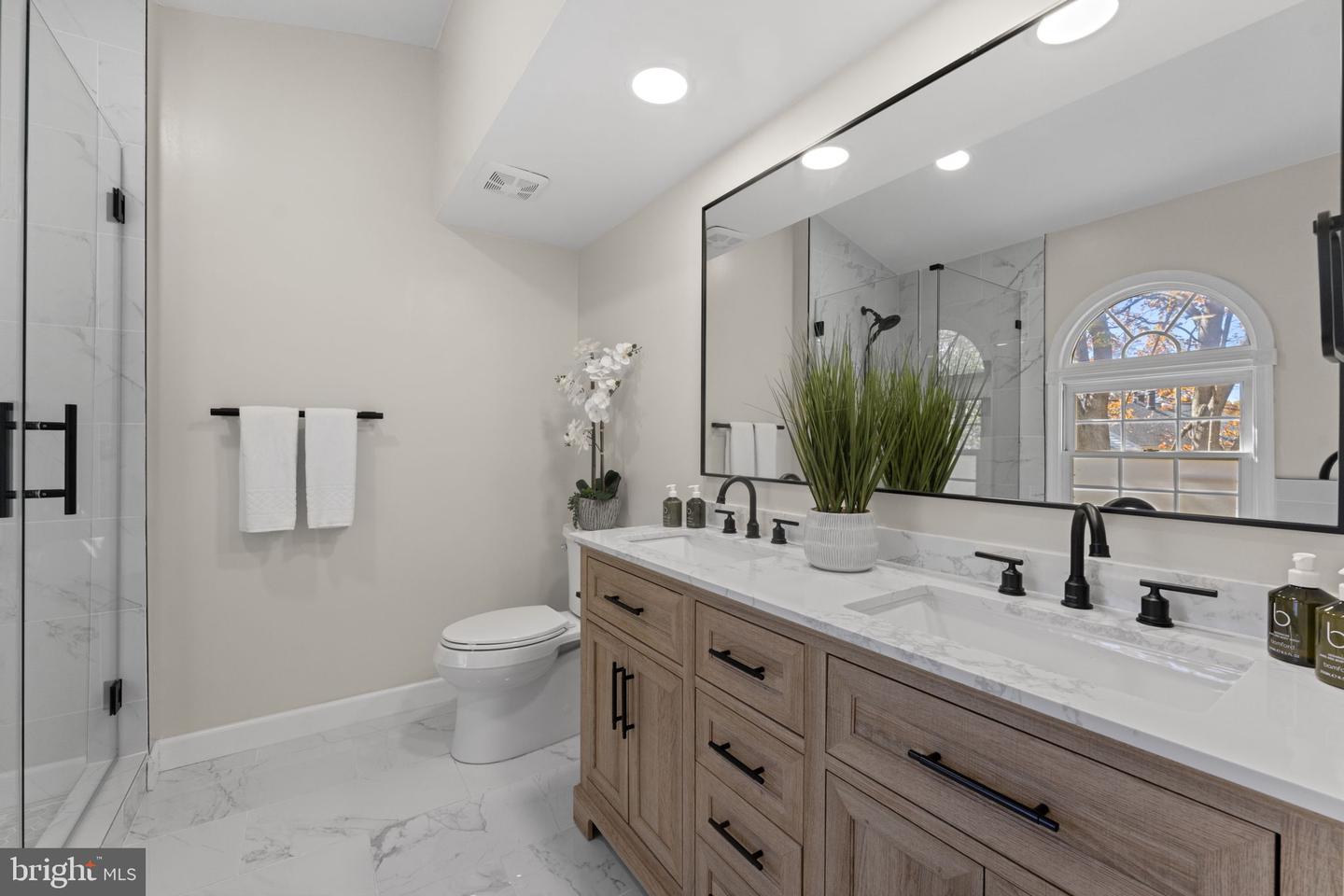 14608 BATTERY RIDGE LN, CENTREVILLE, Virginia 20120, 3 Bedrooms Bedrooms, 12 Rooms Rooms,3 BathroomsBathrooms,Residential,For sale,14608 BATTERY RIDGE LN,VAFX2276738 MLS # VAFX2276738 14608 BATTERY RIDGE LN, CENTREVILLE, Virginia 20120, 3 Bedrooms Bedrooms, 12 Rooms Rooms,3 BathroomsBathrooms,Residential,For sale,14608 BATTERY RIDGE LN,VAFX2276738 MLS # VAFX2276738