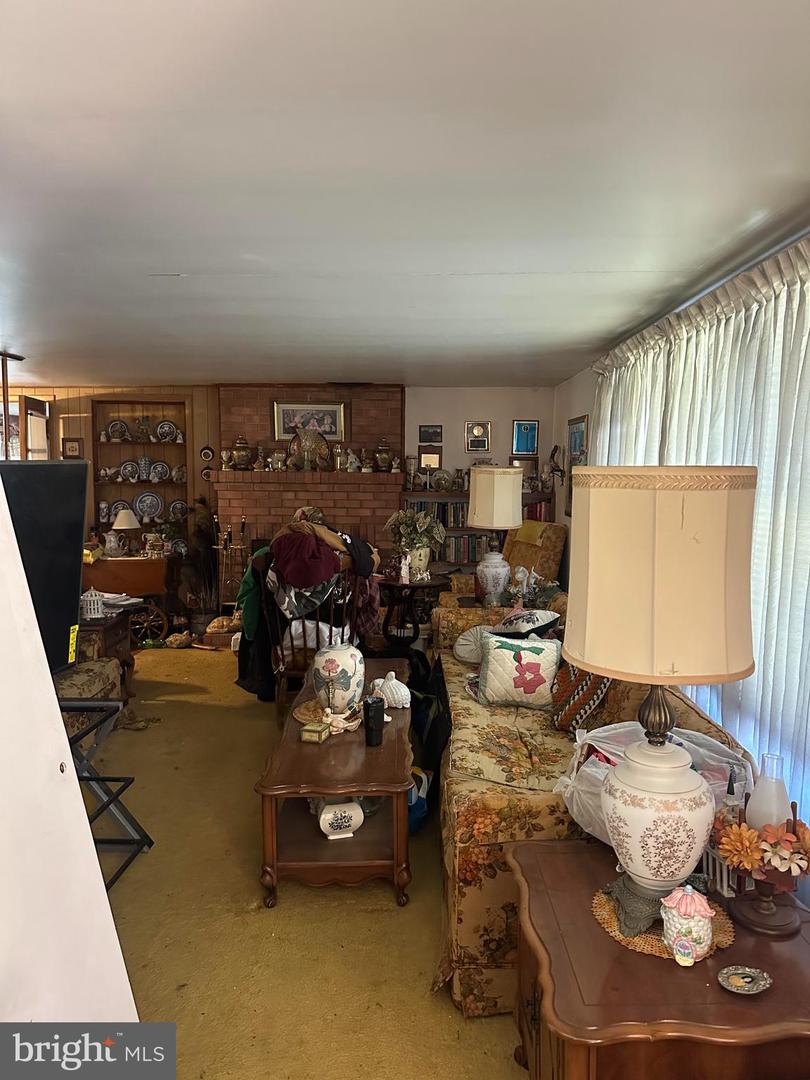 16122 THOROUGHFARE RD, BROAD RUN, Virginia 20137, 3 Bedrooms Bedrooms, ,1 BathroomBathrooms,Residential,For sale,16122 THOROUGHFARE RD,VAPW2106976 MLS # VAPW2106976