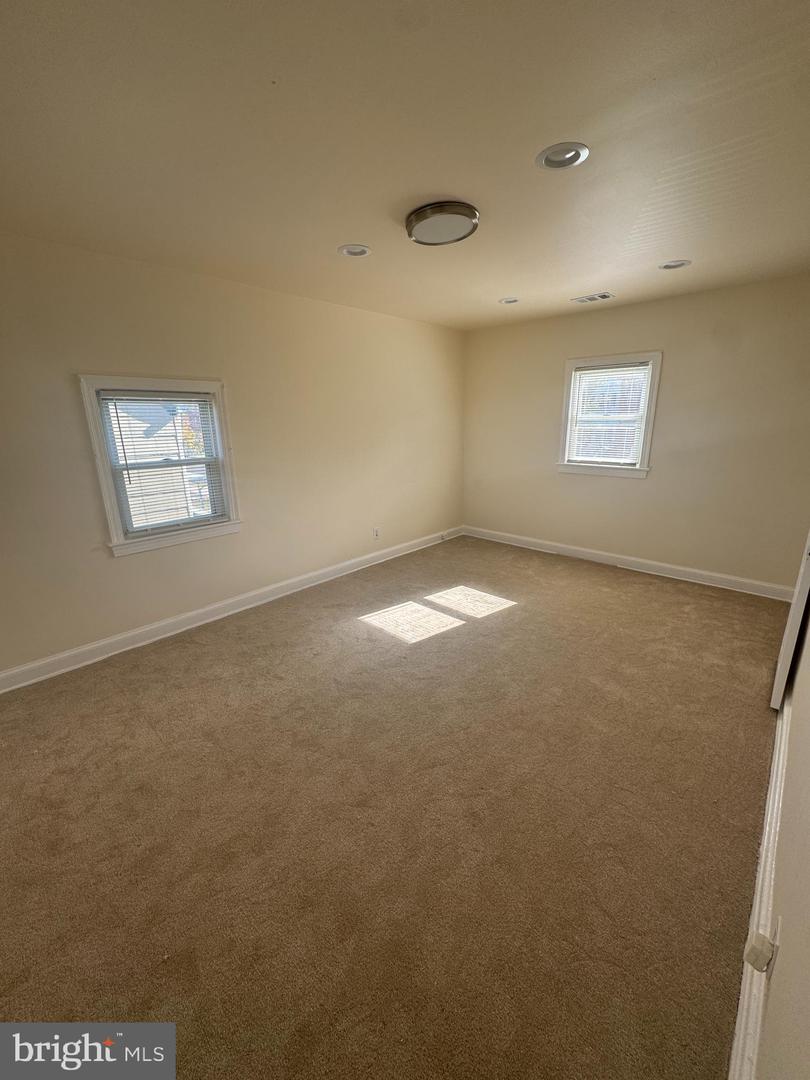 5032 HANNA PL SE, WASHINGTON, District Of Columbia 20019, 2 Bedrooms Bedrooms, ,2 BathroomsBathrooms,Residential,For sale,5032 HANNA PL SE,DCDC2229718 MLS # DCDC2229718