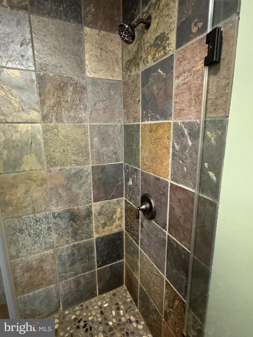 3998 HIDDEN VALLEY LN, LINDEN, Virginia 22642, 3 Bedrooms Bedrooms, 10 Rooms Rooms,2 BathroomsBathrooms,Residential,For sale,3998 HIDDEN VALLEY LN,VAFQ2019546 MLS # VAFQ2019546