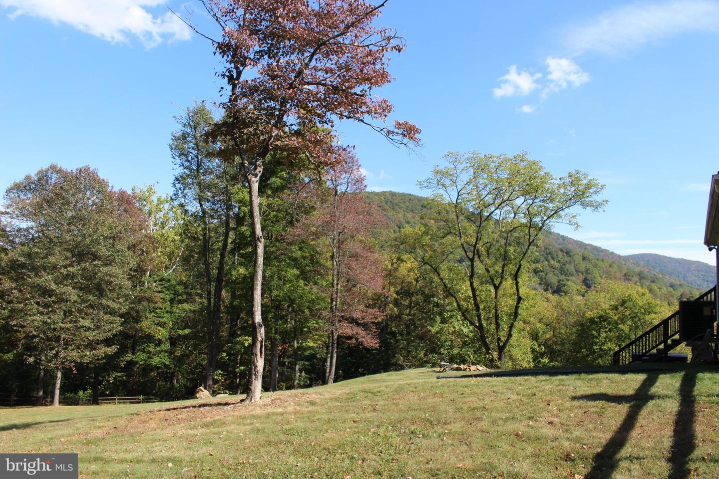 3998 HIDDEN VALLEY LN, LINDEN, Virginia 22642, 3 Bedrooms Bedrooms, 10 Rooms Rooms,2 BathroomsBathrooms,Residential,For sale,3998 HIDDEN VALLEY LN,VAFQ2019546 MLS # VAFQ2019546