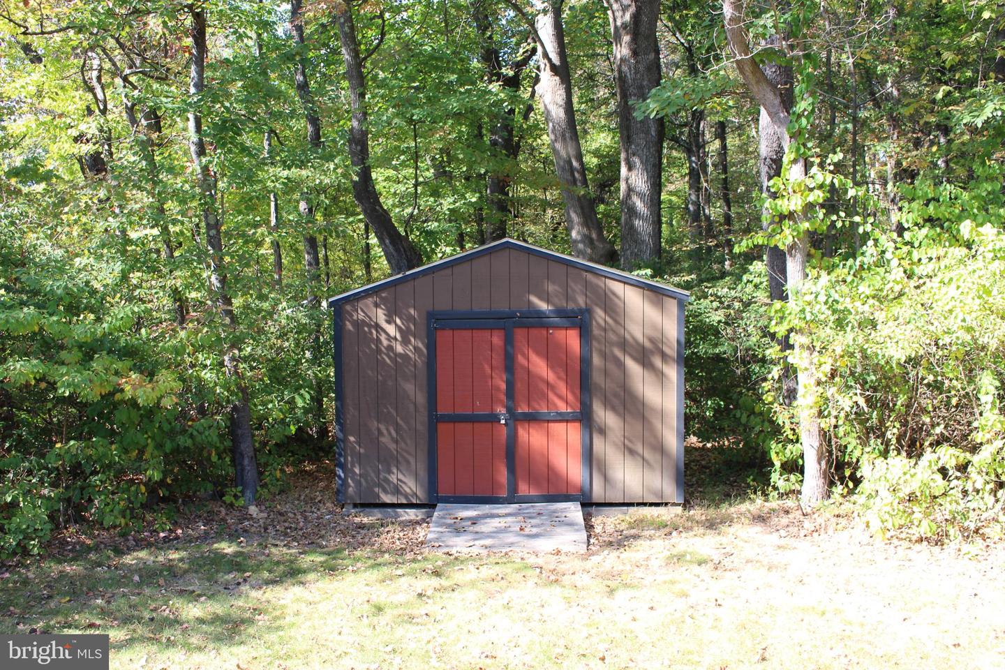 3998 HIDDEN VALLEY LN, LINDEN, Virginia 22642, 3 Bedrooms Bedrooms, 10 Rooms Rooms,2 BathroomsBathrooms,Residential,For sale,3998 HIDDEN VALLEY LN,VAFQ2019546 MLS # VAFQ2019546