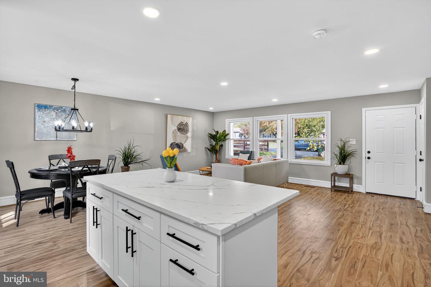 203 N FIR CT, STERLING, Virginia 20164, 4 Bedrooms Bedrooms, ,2 BathroomsBathrooms,Residential,For sale,203 N FIR CT,VALO2110392 MLS # VALO2110392