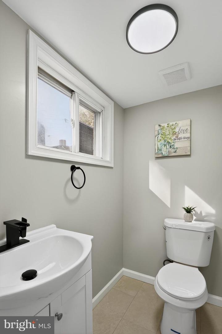 203 N FIR CT, STERLING, Virginia 20164, 4 Bedrooms Bedrooms, ,2 BathroomsBathrooms,Residential,For sale,203 N FIR CT,VALO2110392 MLS # VALO2110392