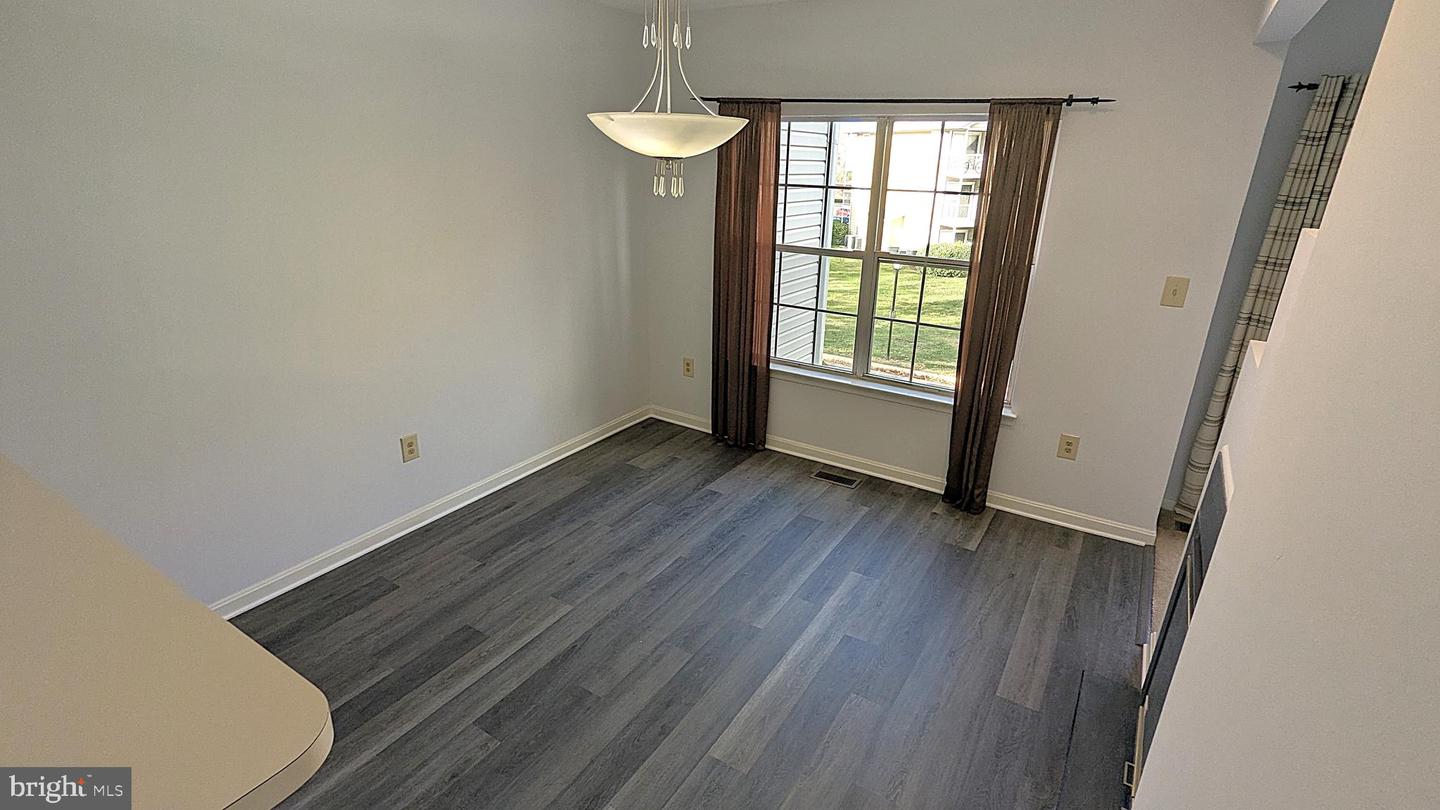 14437 GLENCREST CIR #129, CENTREVILLE, Virginia 20120, 3 Bedrooms Bedrooms, ,2 BathroomsBathrooms,Residential,For sale,14437 GLENCREST CIR #129,VAFX2277368 MLS # VAFX2277368 14437 GLENCREST CIR #129, CENTREVILLE, Virginia 20120, 3 Bedrooms Bedrooms, ,2 BathroomsBathrooms,Residential,For sale,14437 GLENCREST CIR #129,VAFX2277368 MLS # VAFX2277368