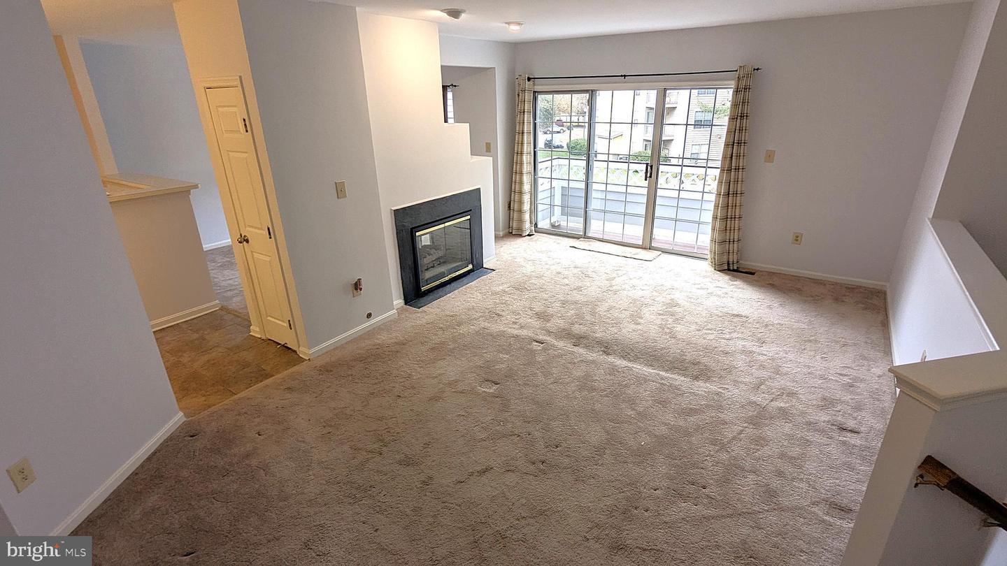 14437 GLENCREST CIR #129, CENTREVILLE, Virginia 20120, 3 Bedrooms Bedrooms, ,2 BathroomsBathrooms,Residential,For sale,14437 GLENCREST CIR #129,VAFX2277368 MLS # VAFX2277368 14437 GLENCREST CIR #129, CENTREVILLE, Virginia 20120, 3 Bedrooms Bedrooms, ,2 BathroomsBathrooms,Residential,For sale,14437 GLENCREST CIR #129,VAFX2277368 MLS # VAFX2277368