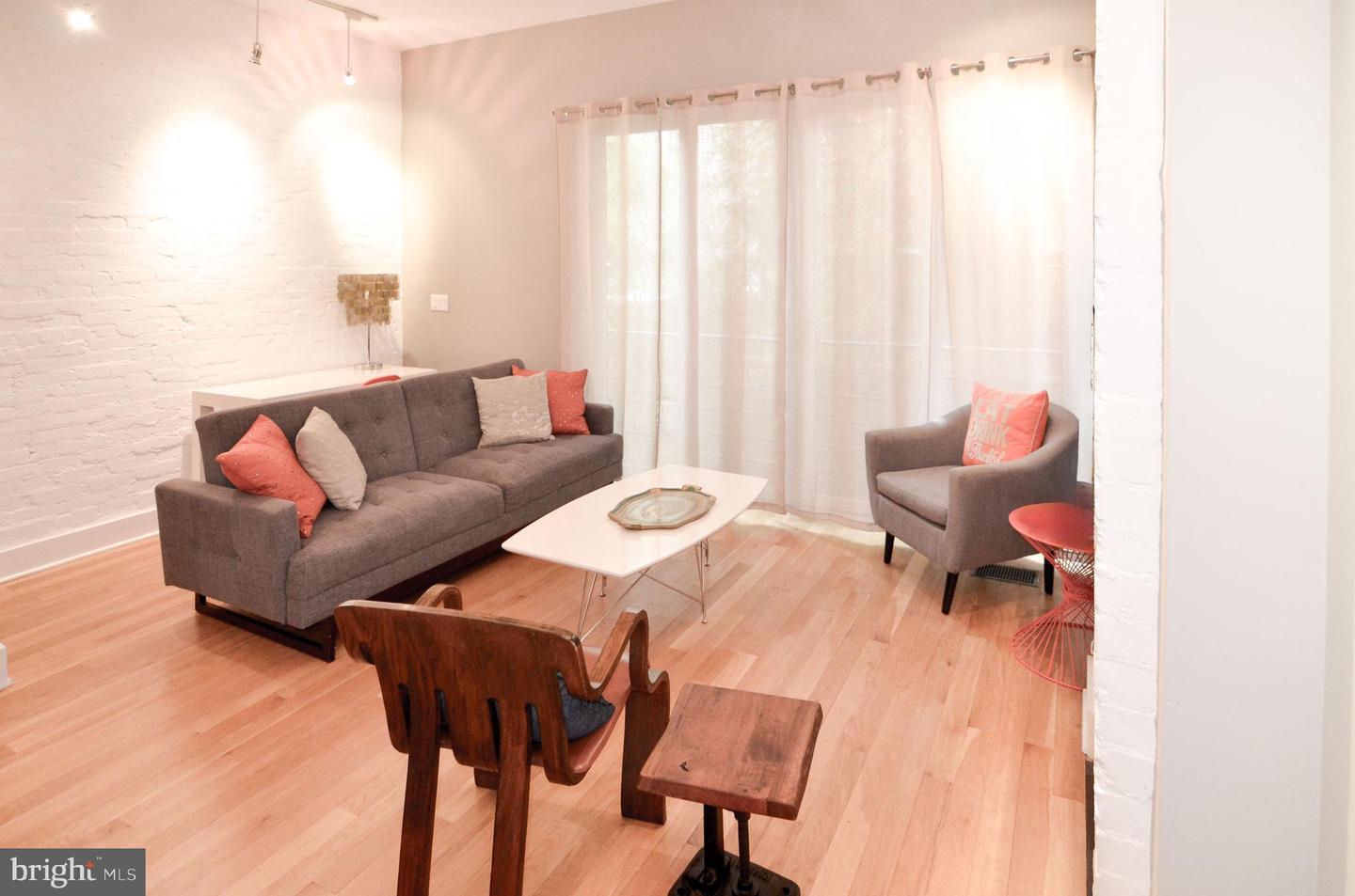 1538 SWANN ST NW, WASHINGTON, District Of Columbia 20009, 4 Bedrooms Bedrooms, ,4 BathroomsBathrooms,Residential,For sale,1538 SWANN ST NW,DCDC2230094 MLS # DCDC2230094