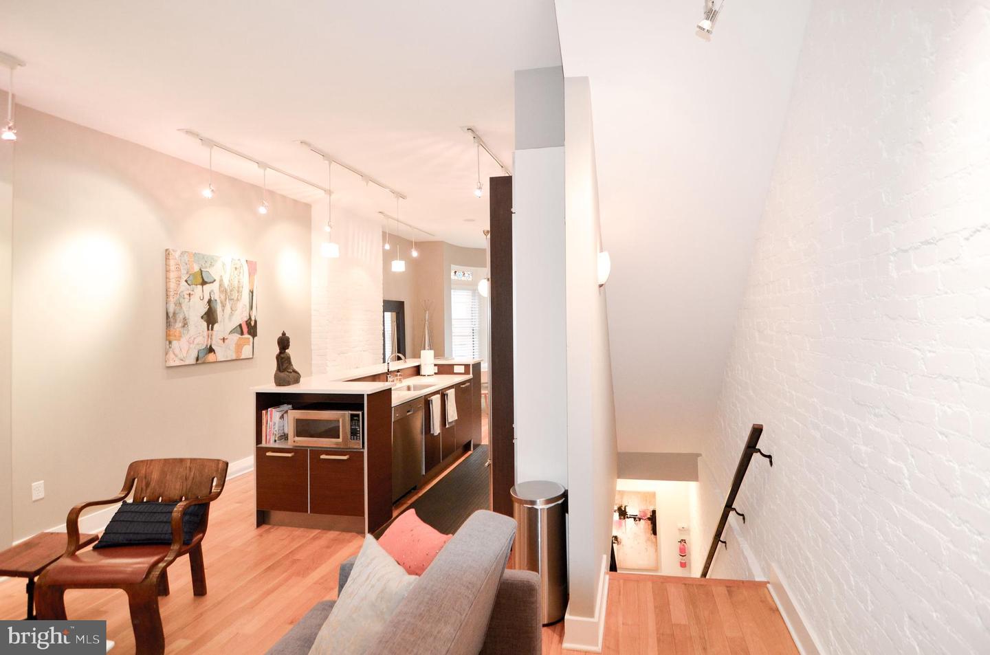 1538 SWANN ST NW, WASHINGTON, District Of Columbia 20009, 4 Bedrooms Bedrooms, ,4 BathroomsBathrooms,Residential,For sale,1538 SWANN ST NW,DCDC2230094 MLS # DCDC2230094