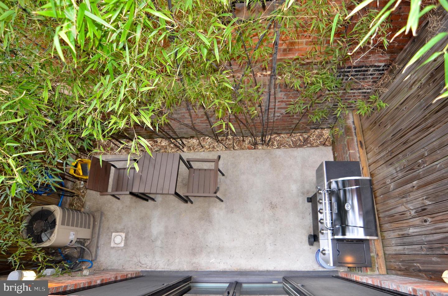 1538 SWANN ST NW, WASHINGTON, District Of Columbia 20009, 4 Bedrooms Bedrooms, ,4 BathroomsBathrooms,Residential,For sale,1538 SWANN ST NW,DCDC2230094 MLS # DCDC2230094