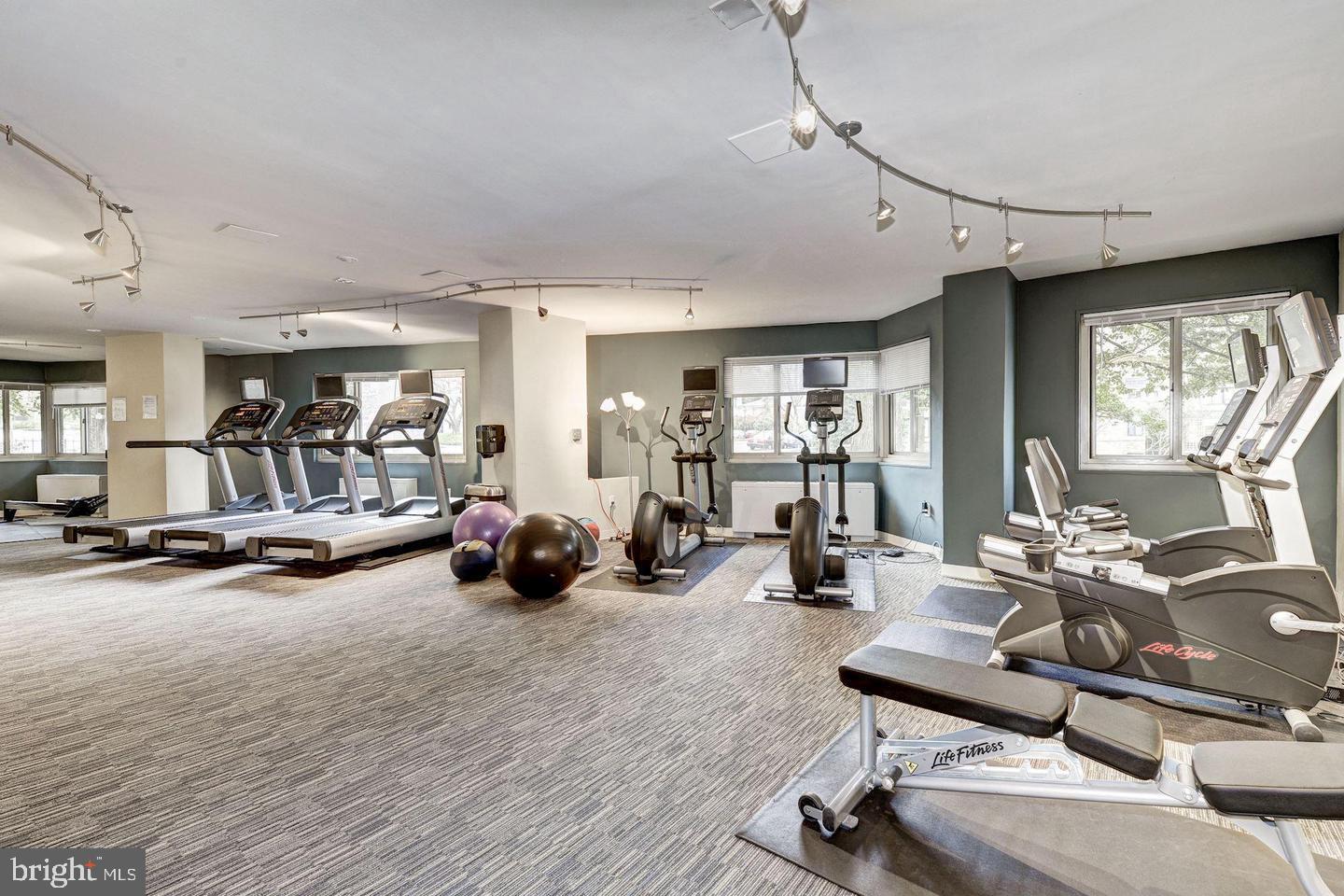 4600 CONNECTICUT AVE NW #629, WASHINGTON, District Of Columbia 20008, 3 Bedrooms Bedrooms, 9 Rooms Rooms,2 BathroomsBathrooms,Residential,For sale,4600 CONNECTICUT AVE NW #629,DCDC2230110 MLS # DCDC2230110