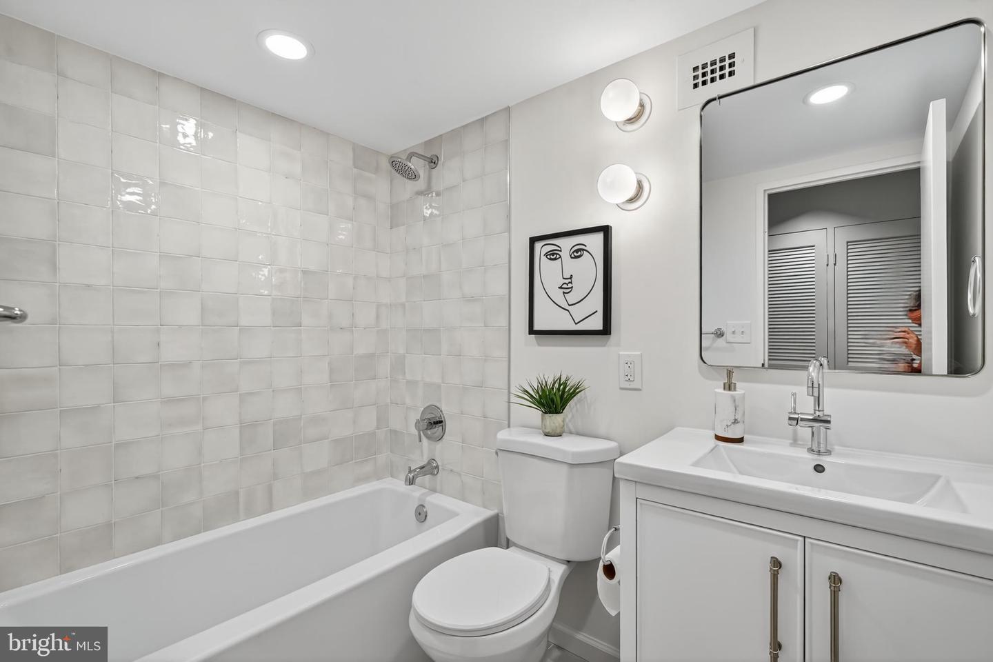 4600 CONNECTICUT AVE NW #629, WASHINGTON, District Of Columbia 20008, 3 Bedrooms Bedrooms, 9 Rooms Rooms,2 BathroomsBathrooms,Residential,For sale,4600 CONNECTICUT AVE NW #629,DCDC2230110 MLS # DCDC2230110