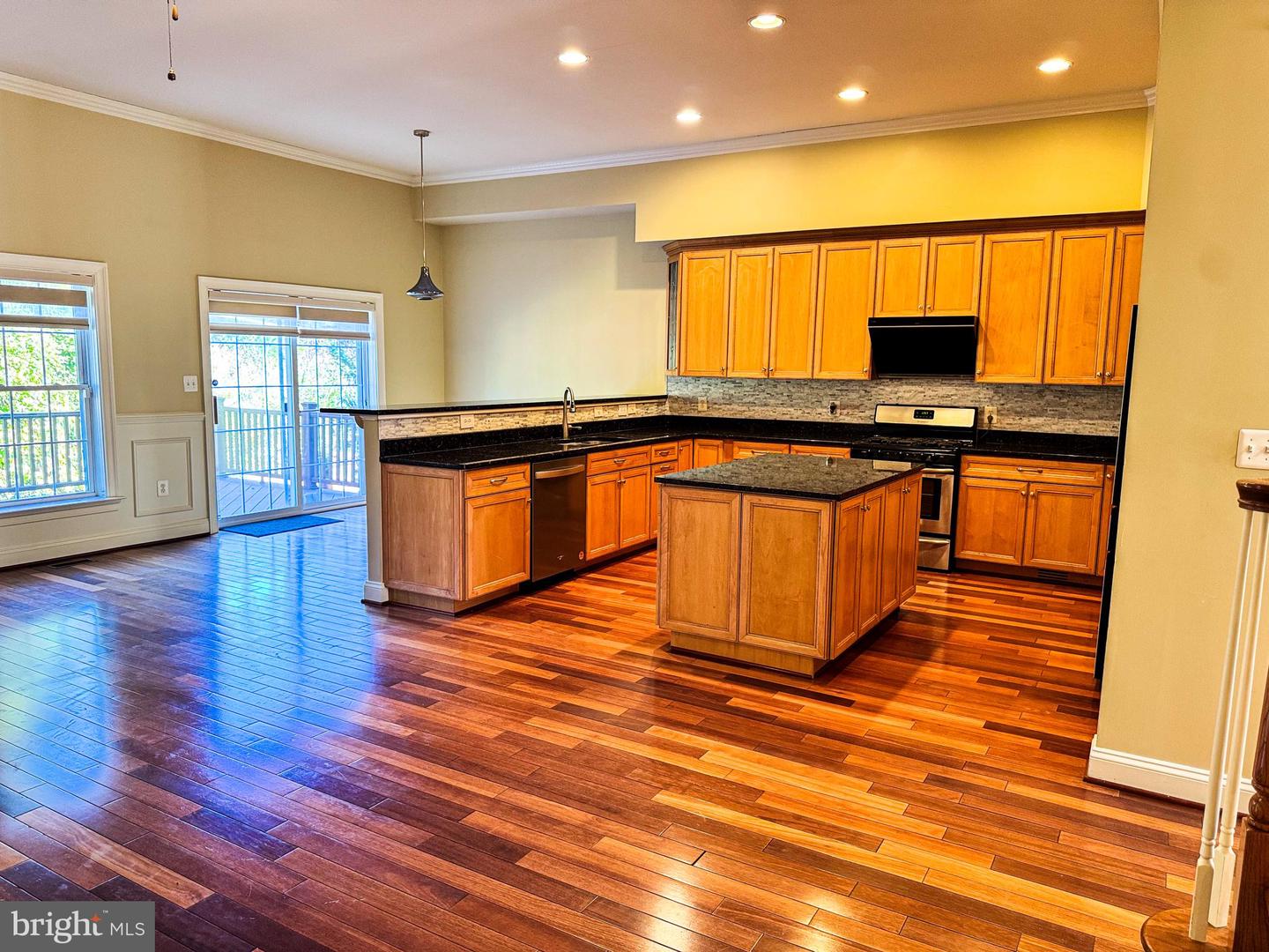 6403 VELLIETY LN, SPRINGFIELD, Virginia 22152, 4 Bedrooms Bedrooms, ,3 BathroomsBathrooms,Residential,For sale,6403 VELLIETY LN,VAFX2277420 MLS # VAFX2277420 6403 VELLIETY LN, SPRINGFIELD, Virginia 22152, 4 Bedrooms Bedrooms, ,3 BathroomsBathrooms,Residential,For sale,6403 VELLIETY LN,VAFX2277420 MLS # VAFX2277420