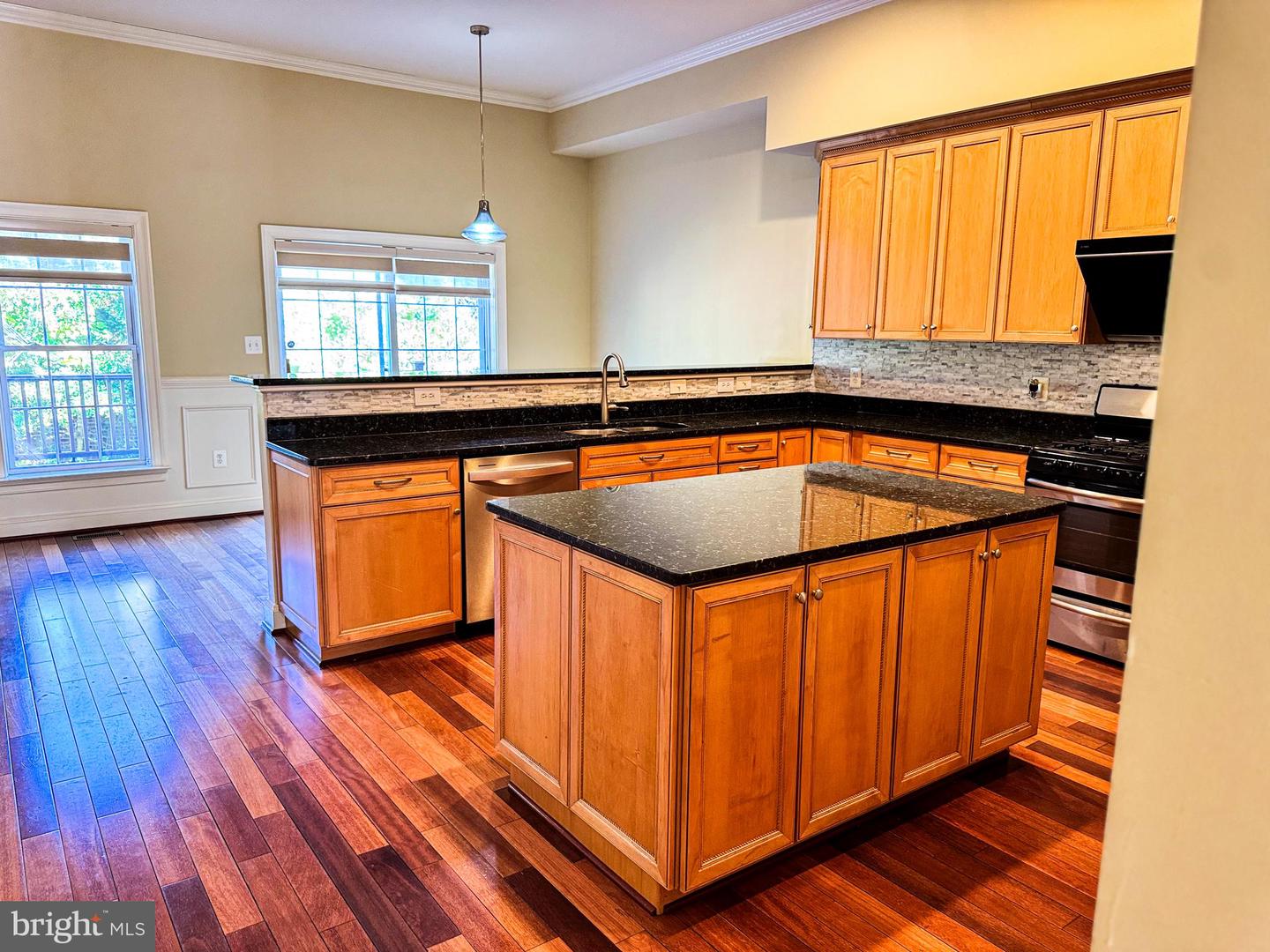 6403 VELLIETY LN, SPRINGFIELD, Virginia 22152, 4 Bedrooms Bedrooms, ,3 BathroomsBathrooms,Residential,For sale,6403 VELLIETY LN,VAFX2277420 MLS # VAFX2277420 6403 VELLIETY LN, SPRINGFIELD, Virginia 22152, 4 Bedrooms Bedrooms, ,3 BathroomsBathrooms,Residential,For sale,6403 VELLIETY LN,VAFX2277420 MLS # VAFX2277420