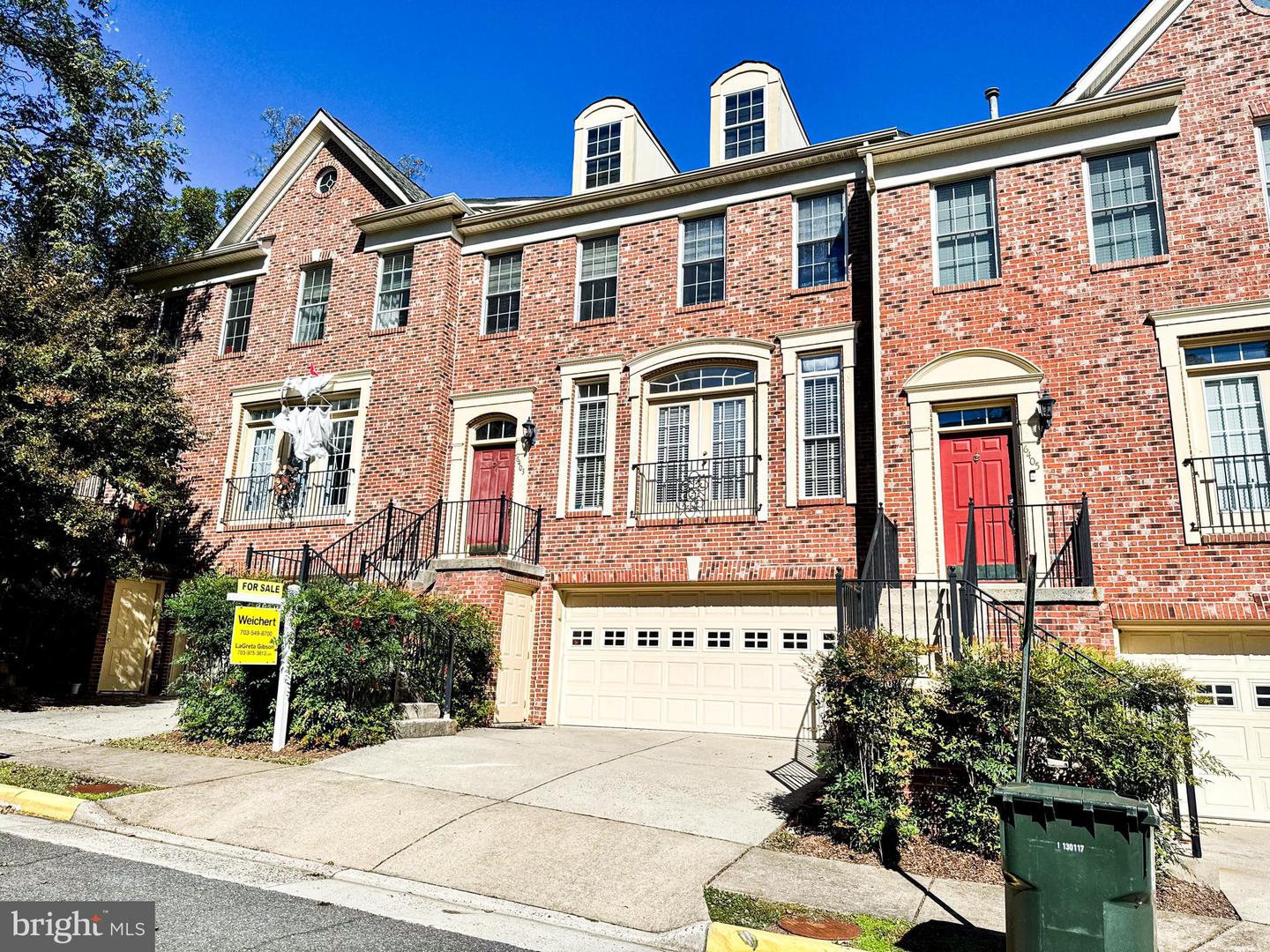 6403 VELLIETY LN, SPRINGFIELD, Virginia 22152, 4 Bedrooms Bedrooms, ,3 BathroomsBathrooms,Residential,For sale,6403 VELLIETY LN,VAFX2277420 MLS # VAFX2277420 6403 VELLIETY LN, SPRINGFIELD, Virginia 22152, 4 Bedrooms Bedrooms, ,3 BathroomsBathrooms,Residential,For sale,6403 VELLIETY LN,VAFX2277420 MLS # VAFX2277420