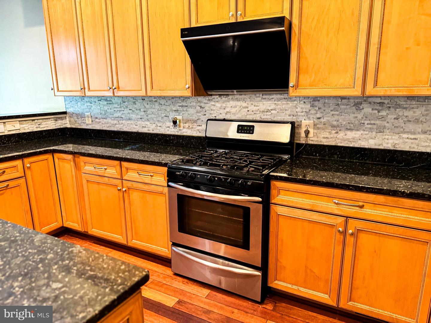 6403 VELLIETY LN, SPRINGFIELD, Virginia 22152, 4 Bedrooms Bedrooms, ,3 BathroomsBathrooms,Residential,For sale,6403 VELLIETY LN,VAFX2277420 MLS # VAFX2277420 6403 VELLIETY LN, SPRINGFIELD, Virginia 22152, 4 Bedrooms Bedrooms, ,3 BathroomsBathrooms,Residential,For sale,6403 VELLIETY LN,VAFX2277420 MLS # VAFX2277420