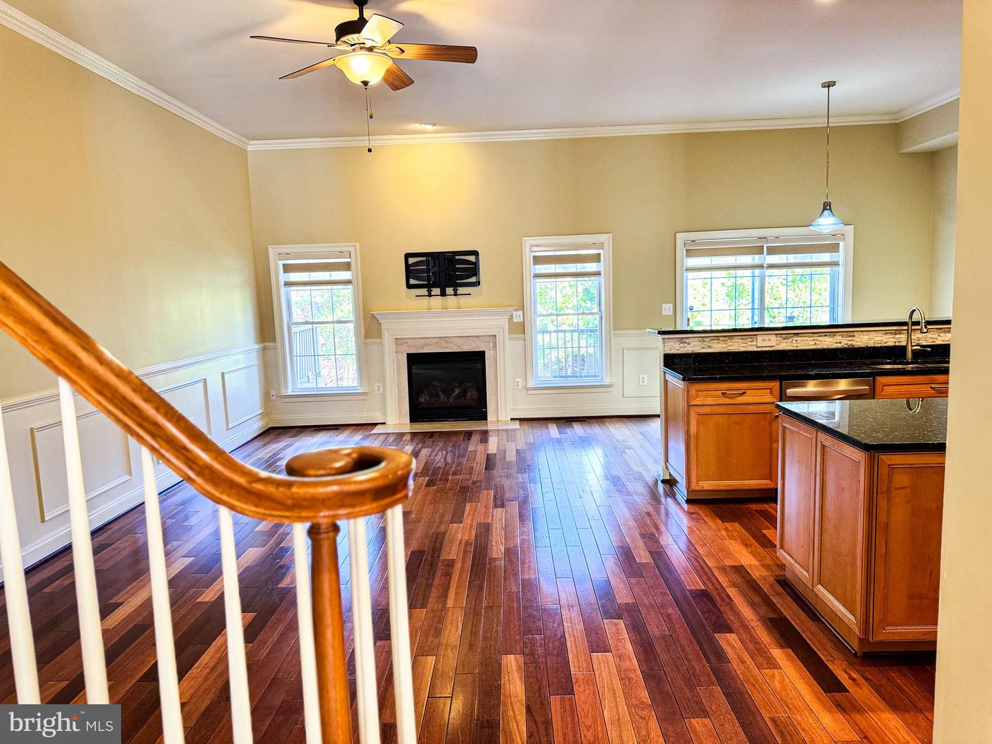 6403 VELLIETY LN, SPRINGFIELD, Virginia 22152, 4 Bedrooms Bedrooms, ,3 BathroomsBathrooms,Residential,For sale,6403 VELLIETY LN,VAFX2277420 MLS # VAFX2277420 6403 VELLIETY LN, SPRINGFIELD, Virginia 22152, 4 Bedrooms Bedrooms, ,3 BathroomsBathrooms,Residential,For sale,6403 VELLIETY LN,VAFX2277420 MLS # VAFX2277420