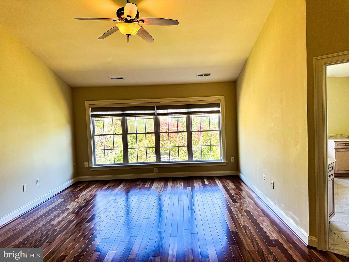 6403 VELLIETY LN, SPRINGFIELD, Virginia 22152, 4 Bedrooms Bedrooms, ,3 BathroomsBathrooms,Residential,For sale,6403 VELLIETY LN,VAFX2277420 MLS # VAFX2277420 6403 VELLIETY LN, SPRINGFIELD, Virginia 22152, 4 Bedrooms Bedrooms, ,3 BathroomsBathrooms,Residential,For sale,6403 VELLIETY LN,VAFX2277420 MLS # VAFX2277420