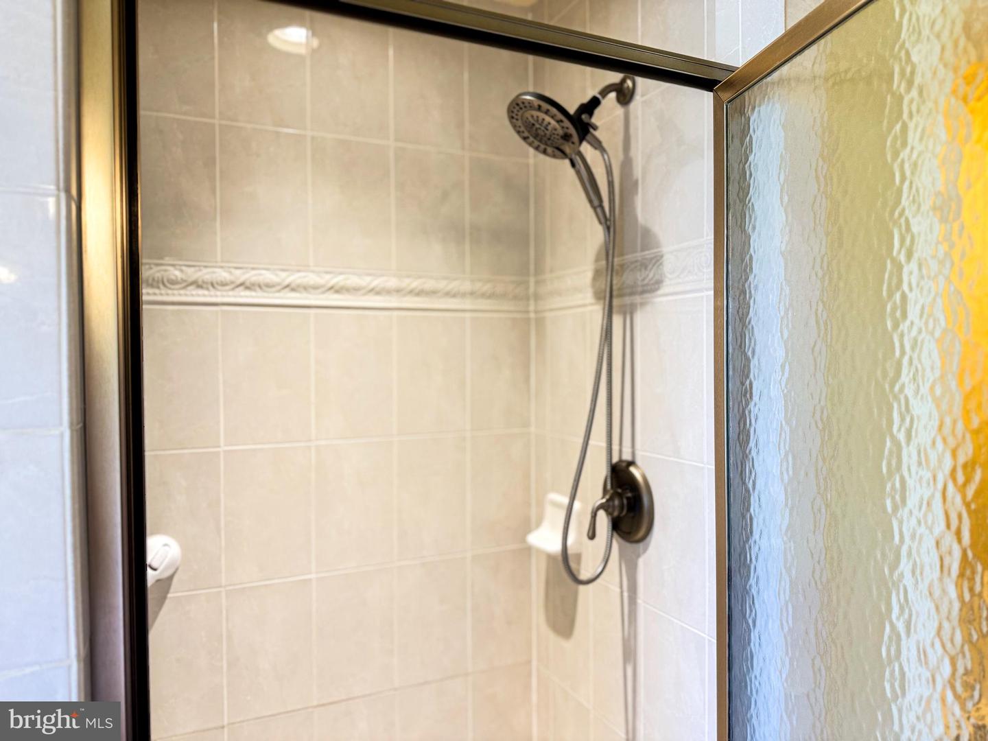 6403 VELLIETY LN, SPRINGFIELD, Virginia 22152, 4 Bedrooms Bedrooms, ,3 BathroomsBathrooms,Residential,For sale,6403 VELLIETY LN,VAFX2277420 MLS # VAFX2277420 6403 VELLIETY LN, SPRINGFIELD, Virginia 22152, 4 Bedrooms Bedrooms, ,3 BathroomsBathrooms,Residential,For sale,6403 VELLIETY LN,VAFX2277420 MLS # VAFX2277420