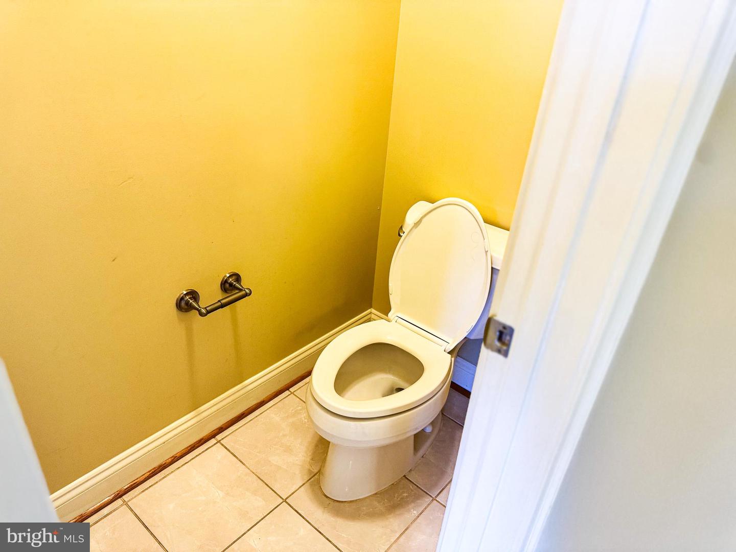 6403 VELLIETY LN, SPRINGFIELD, Virginia 22152, 4 Bedrooms Bedrooms, ,3 BathroomsBathrooms,Residential,For sale,6403 VELLIETY LN,VAFX2277420 MLS # VAFX2277420 6403 VELLIETY LN, SPRINGFIELD, Virginia 22152, 4 Bedrooms Bedrooms, ,3 BathroomsBathrooms,Residential,For sale,6403 VELLIETY LN,VAFX2277420 MLS # VAFX2277420