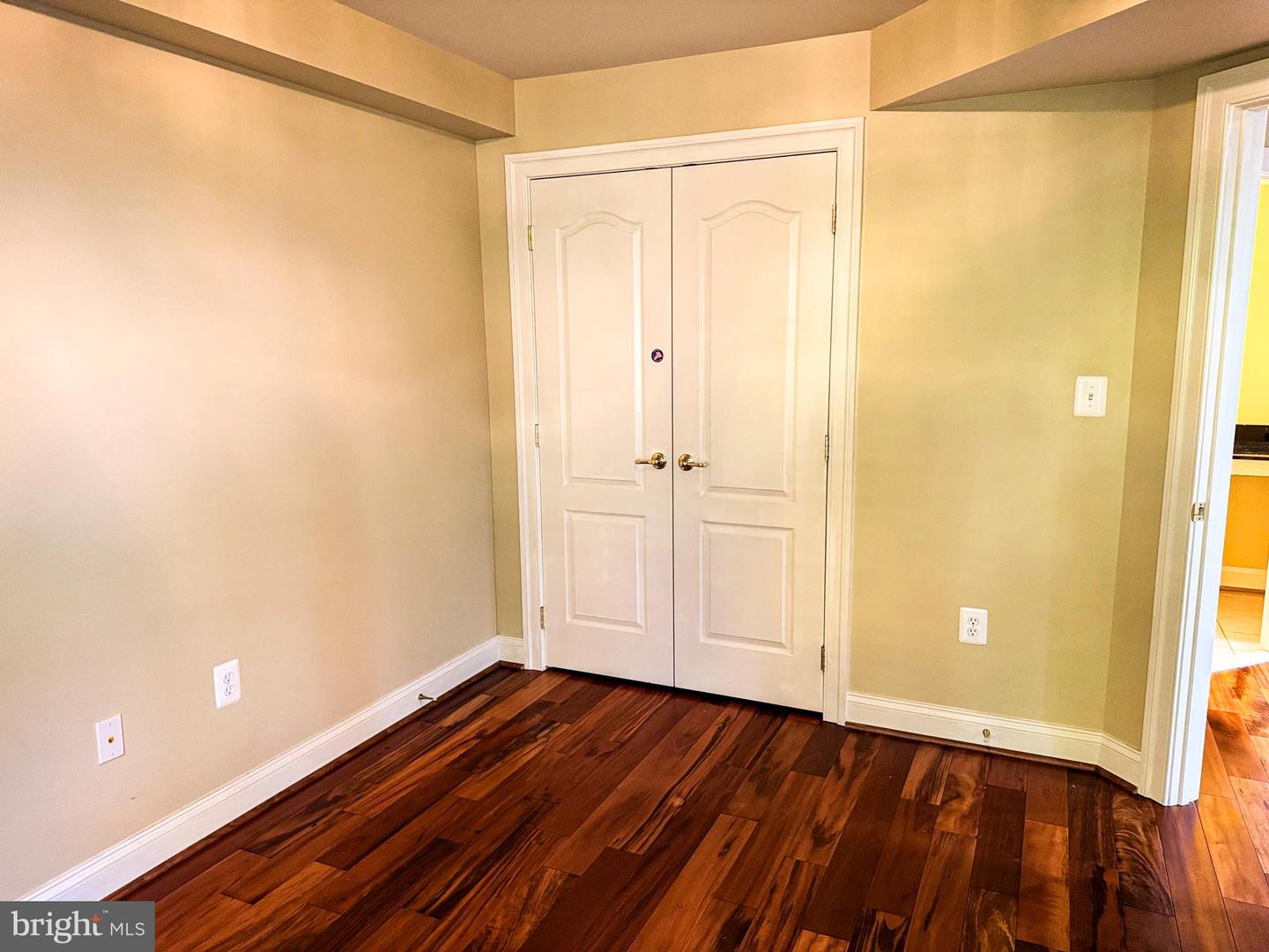 6403 VELLIETY LN, SPRINGFIELD, Virginia 22152, 4 Bedrooms Bedrooms, ,3 BathroomsBathrooms,Residential,For sale,6403 VELLIETY LN,VAFX2277420 MLS # VAFX2277420 6403 VELLIETY LN, SPRINGFIELD, Virginia 22152, 4 Bedrooms Bedrooms, ,3 BathroomsBathrooms,Residential,For sale,6403 VELLIETY LN,VAFX2277420 MLS # VAFX2277420