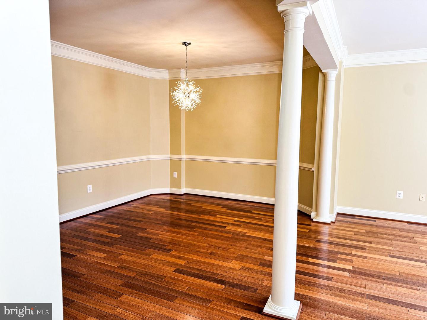 6403 VELLIETY LN, SPRINGFIELD, Virginia 22152, 4 Bedrooms Bedrooms, ,3 BathroomsBathrooms,Residential,For sale,6403 VELLIETY LN,VAFX2277420 MLS # VAFX2277420 6403 VELLIETY LN, SPRINGFIELD, Virginia 22152, 4 Bedrooms Bedrooms, ,3 BathroomsBathrooms,Residential,For sale,6403 VELLIETY LN,VAFX2277420 MLS # VAFX2277420