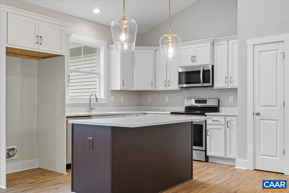 1646 JERUSALEM CHURCH RD, SCOTTSVILLE, Virginia 23921, 4 Bedrooms Bedrooms, ,2 BathroomsBathrooms,Residential,For sale,1646 JERUSALEM CHURCH RD,670669 MLS # 670669