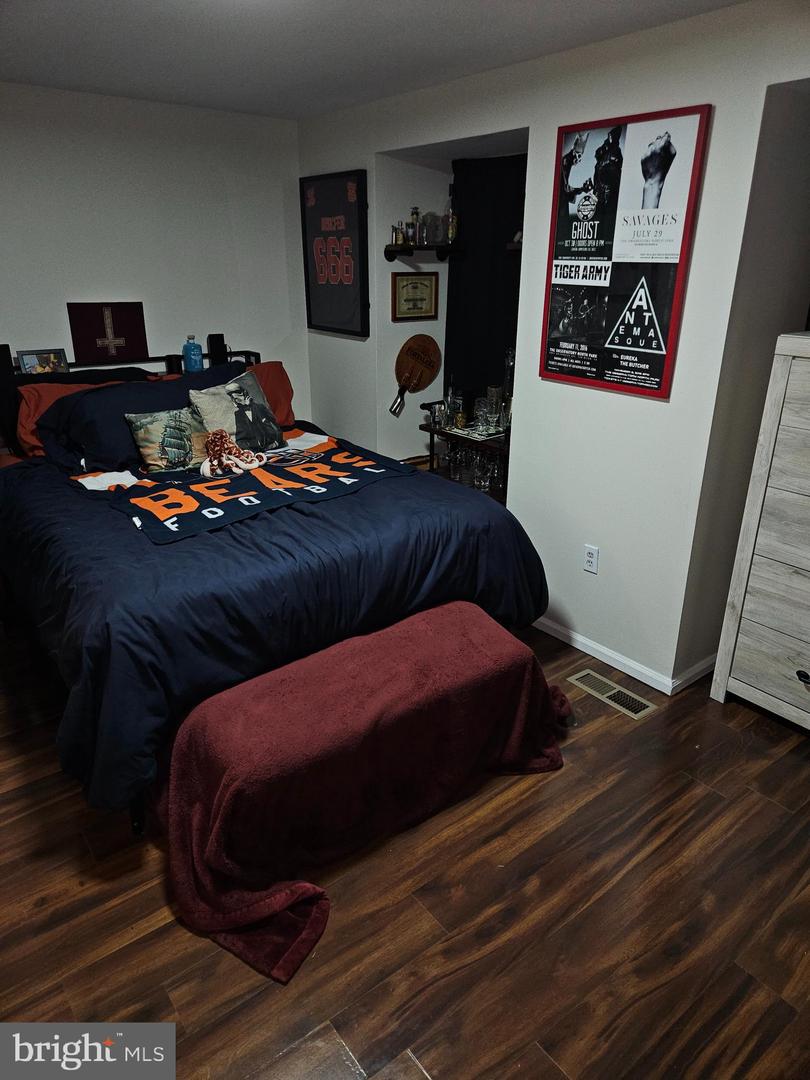 8317 GEORGIAN CT, MANASSAS, Virginia 20110, 2 Bedrooms Bedrooms, ,1 BathroomBathrooms,Residential,For sale,8317 GEORGIAN CT,VAMN2009626 MLS # VAMN2009626