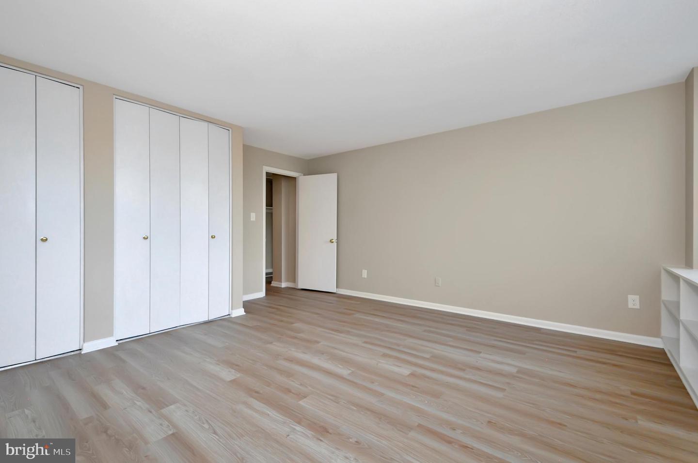 600 ROOSEVELT BLVD #210, FALLS CHURCH, Virginia 22044, 1 Bedroom Bedrooms, ,1 BathroomBathrooms,Residential,For sale,600 ROOSEVELT BLVD #210,VAFA2003418 MLS # VAFA2003418