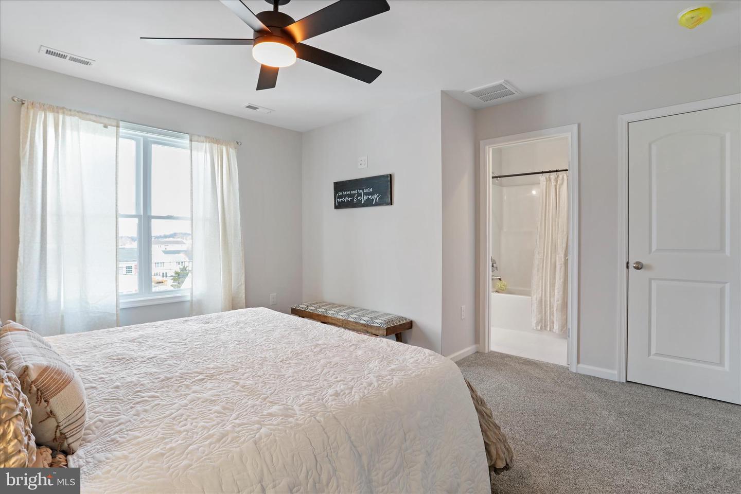 330 W 11TH, FRONT ROYAL, Virginia 22630, 3 Bedrooms Bedrooms, ,3 BathroomsBathrooms,Residential,For sale,330 W 11TH,VAWR2012696 MLS # VAWR2012696