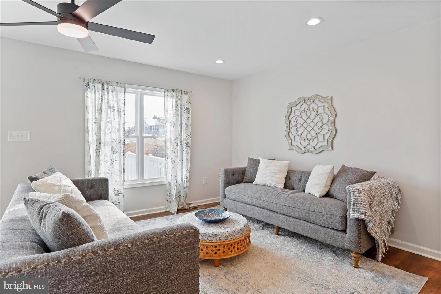 330 W 11TH, FRONT ROYAL, Virginia 22630, 3 Bedrooms Bedrooms, ,3 BathroomsBathrooms,Residential,For sale,330 W 11TH,VAWR2012696 MLS # VAWR2012696