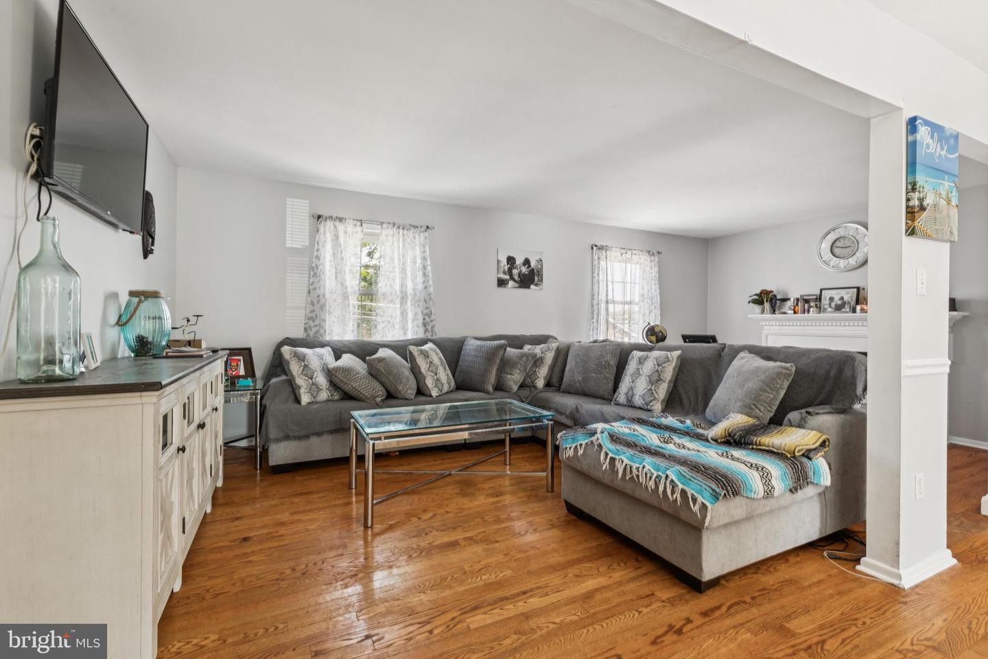 1422 FLAGSHIP DR, WOODBRIDGE, Virginia 22192, 4 Bedrooms Bedrooms, ,3 BathroomsBathrooms,Residential,For sale,1422 FLAGSHIP DR,VAPW2107170 MLS # VAPW2107170