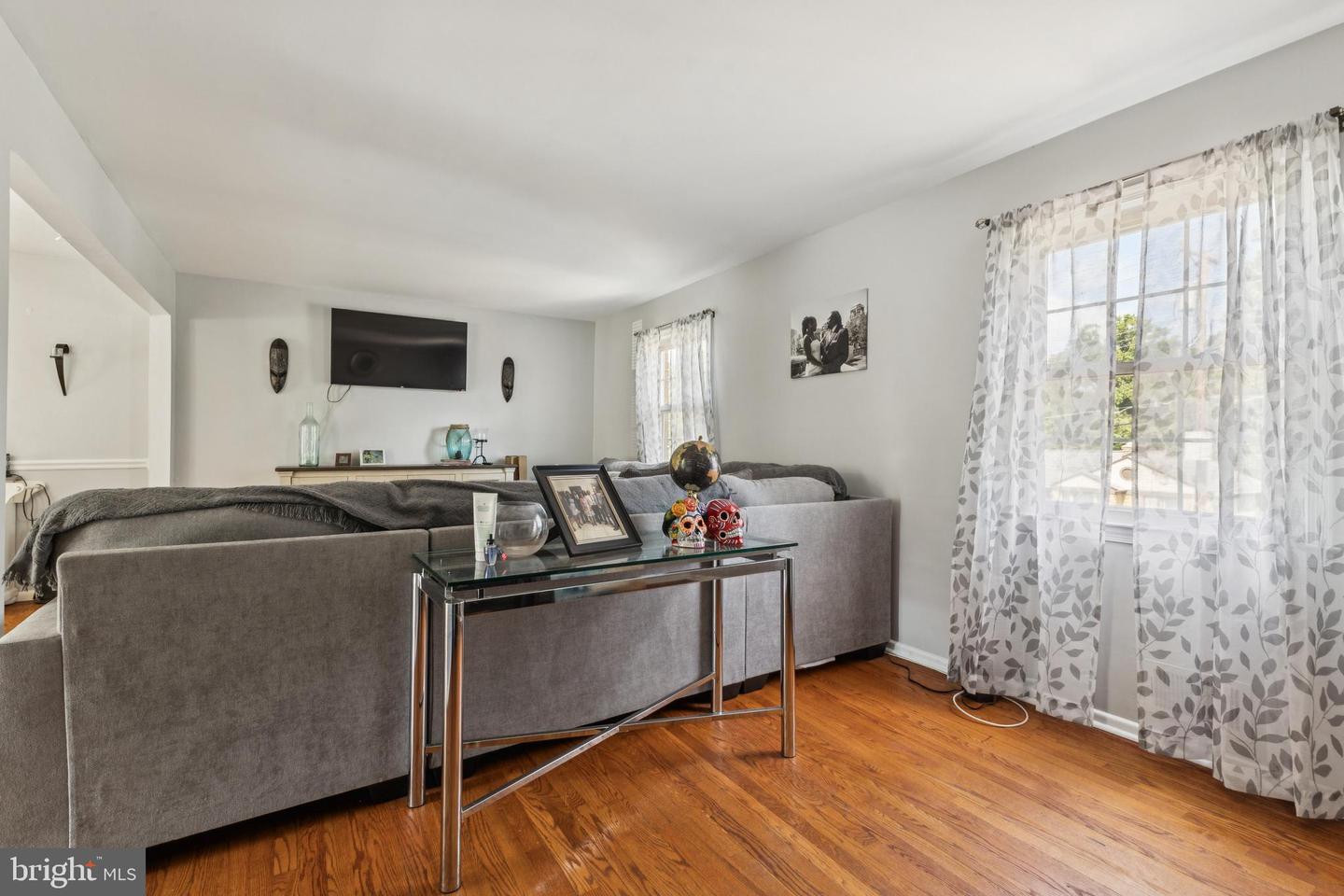 1422 FLAGSHIP DR, WOODBRIDGE, Virginia 22192, 4 Bedrooms Bedrooms, ,3 BathroomsBathrooms,Residential,For sale,1422 FLAGSHIP DR,VAPW2107170 MLS # VAPW2107170