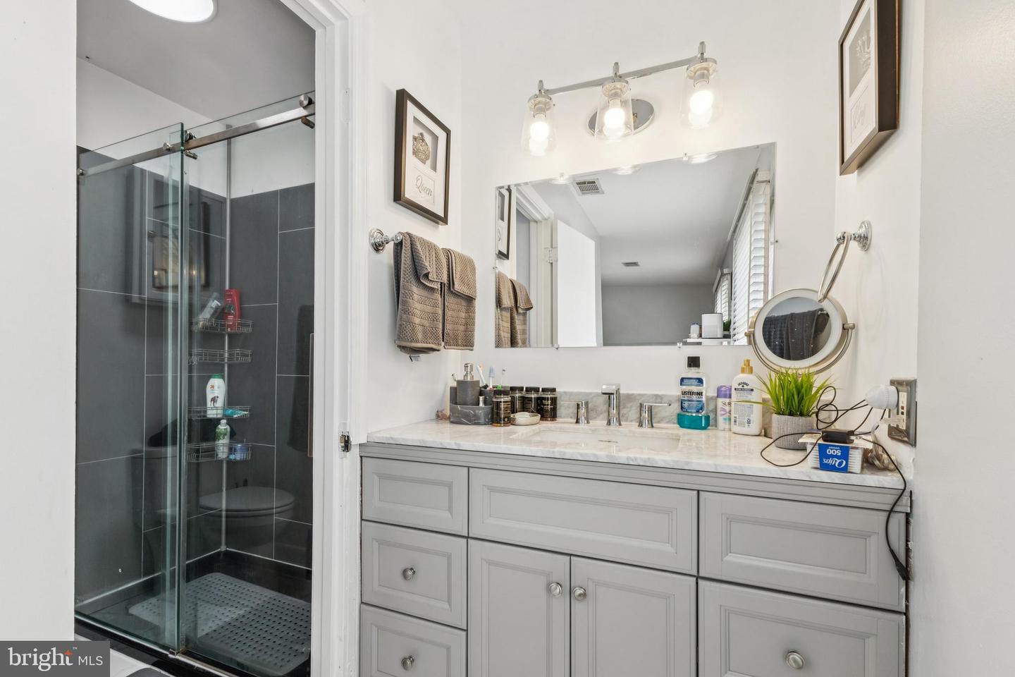 1422 FLAGSHIP DR, WOODBRIDGE, Virginia 22192, 4 Bedrooms Bedrooms, ,3 BathroomsBathrooms,Residential,For sale,1422 FLAGSHIP DR,VAPW2107170 MLS # VAPW2107170