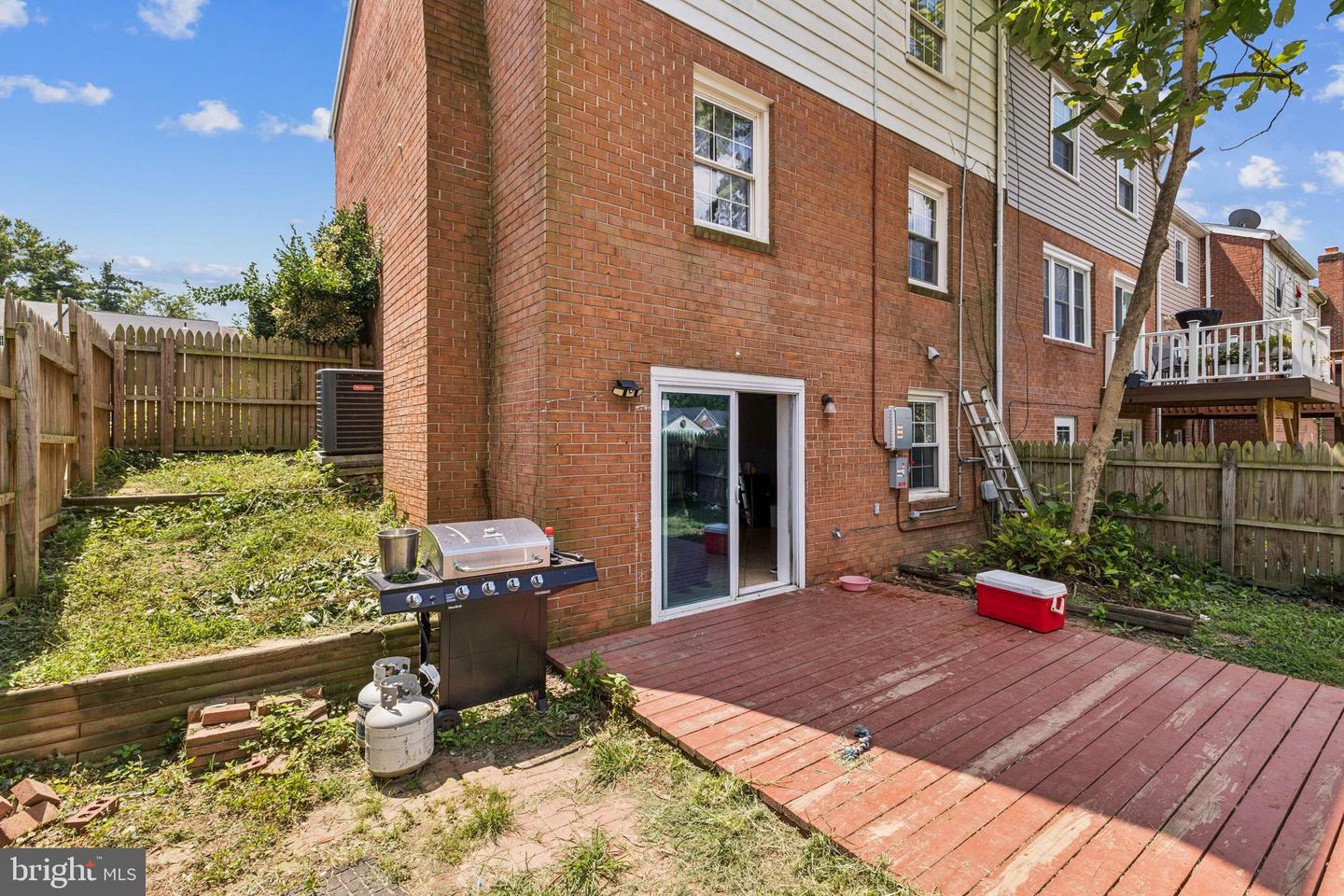 1422 FLAGSHIP DR, WOODBRIDGE, Virginia 22192, 4 Bedrooms Bedrooms, ,3 BathroomsBathrooms,Residential,For sale,1422 FLAGSHIP DR,VAPW2107170 MLS # VAPW2107170