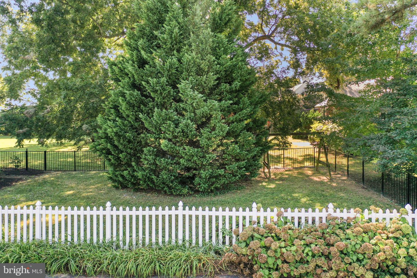 19841 TIDEWATER TRAIL, TAPPAHANNOCK, Virginia 22560, 4 Bedrooms Bedrooms, ,3 BathroomsBathrooms,Residential,For sale,19841 TIDEWATER TRAIL,VAES2002078 MLS # VAES2002078